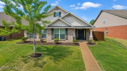 Homes For Sale - 6703 Jessie Hoyt Drive<br/> Olive Branch, MS 38654