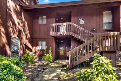 Condo For Sale - 228 Molokai Villa<br/> Diamondhead, MS 39525