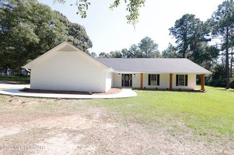 Homes For Sale - 1138 Weaver Road<br/> McComb, MS 39648