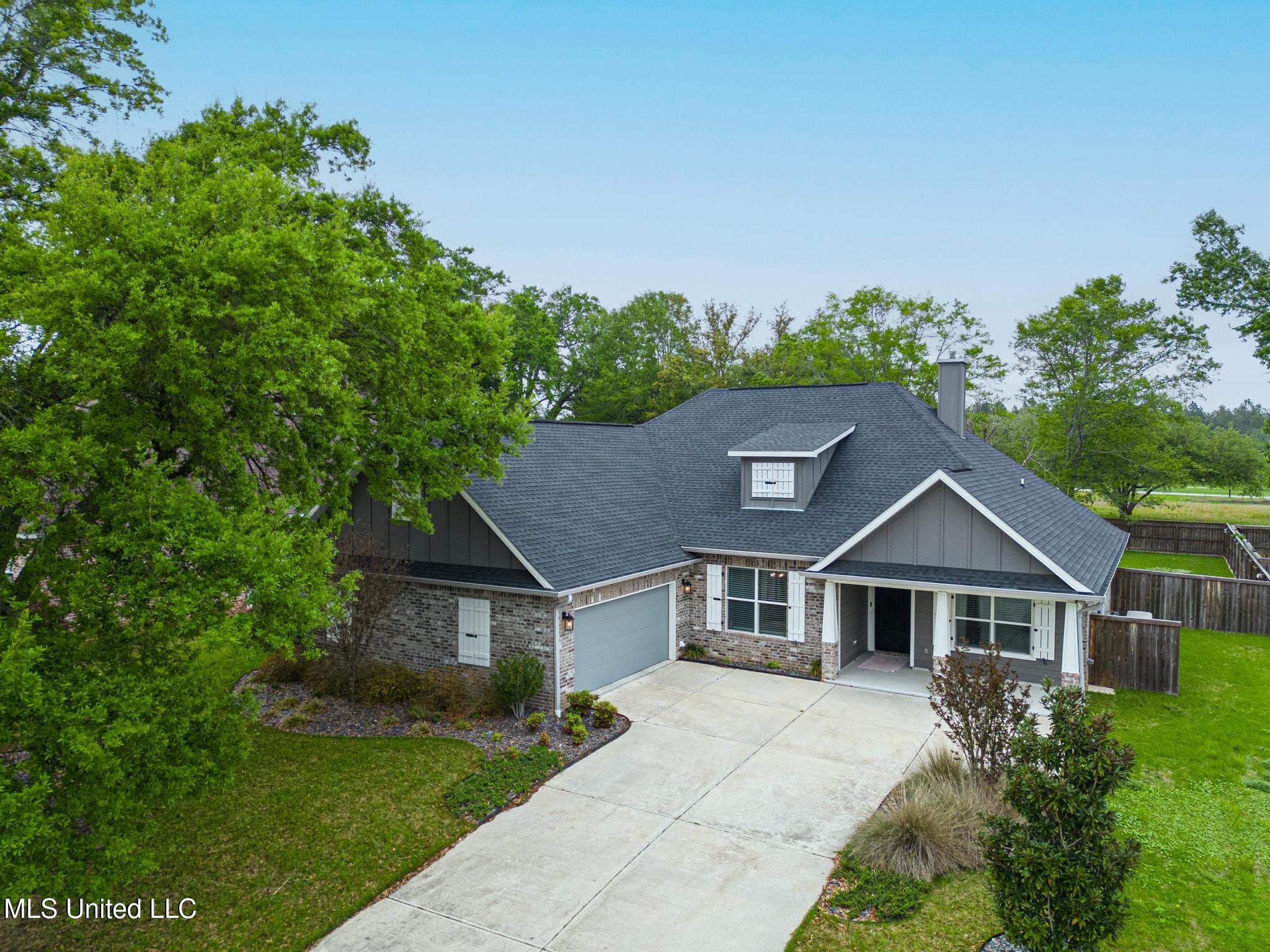 11956 Ol Oak Drive, Gulfport, Mississippi image 1