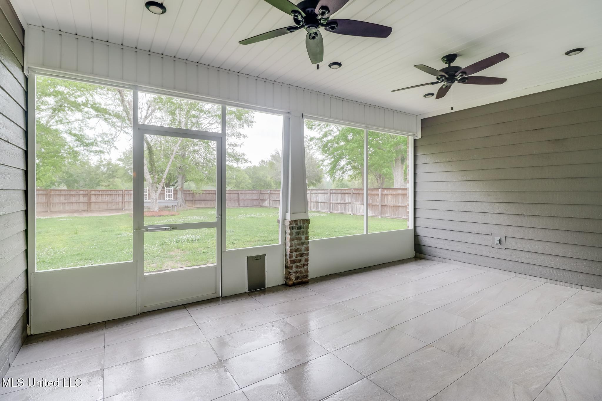 11956 Ol Oak Drive, Gulfport, Mississippi image 29