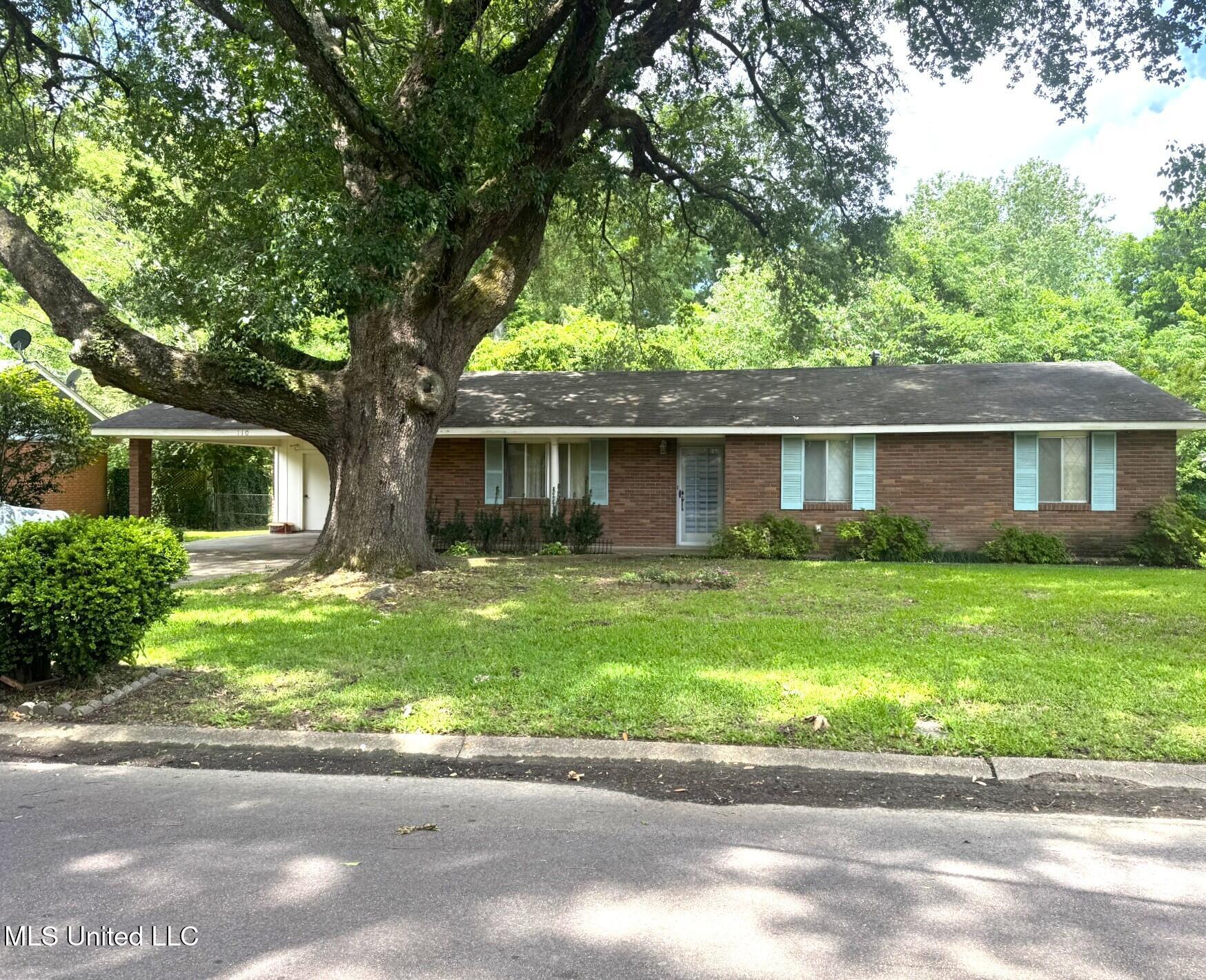 110 Pecan Way, Natchez, Mississippi image 2