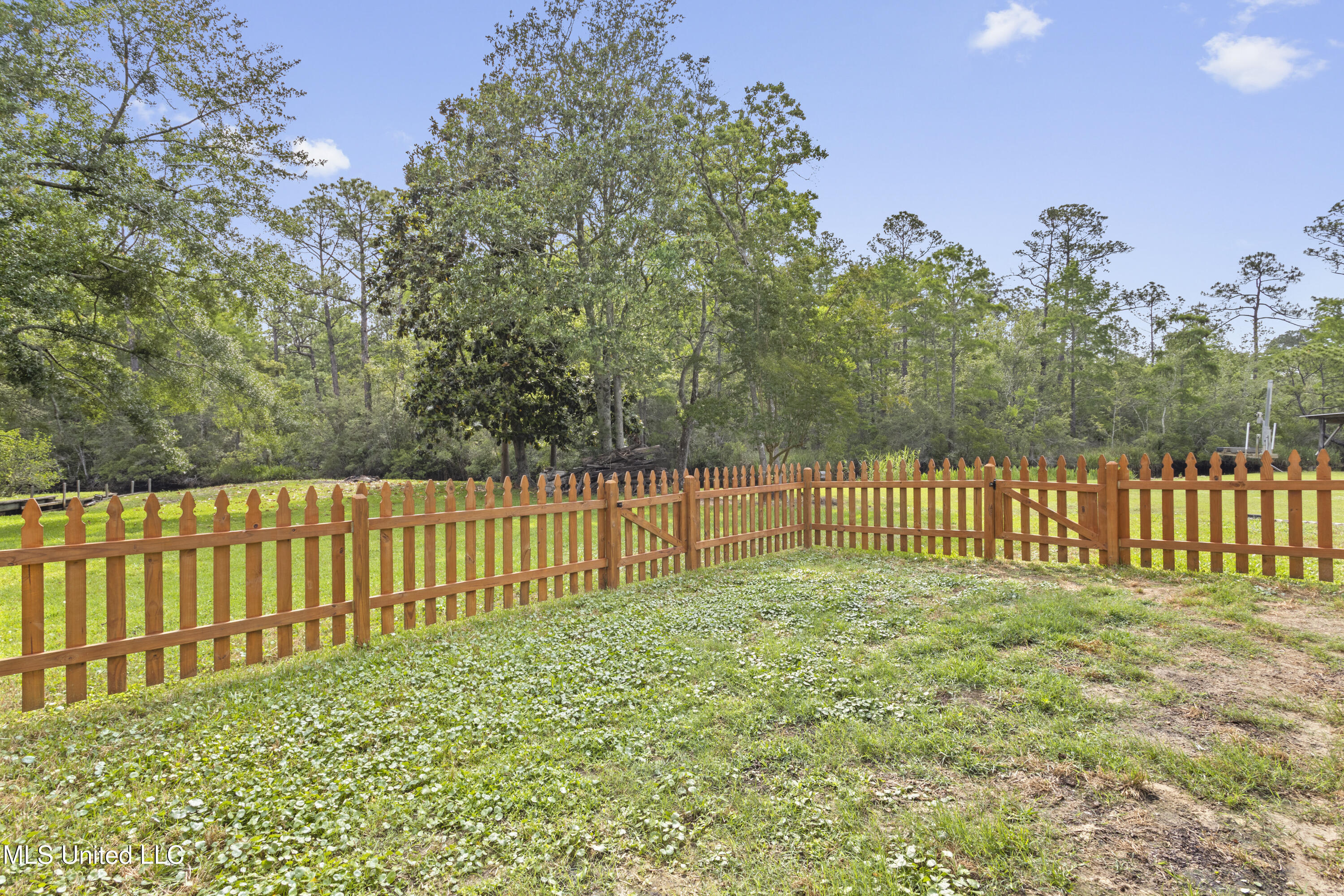 4620 Holly Heath Drive, Gautier, Mississippi image 35