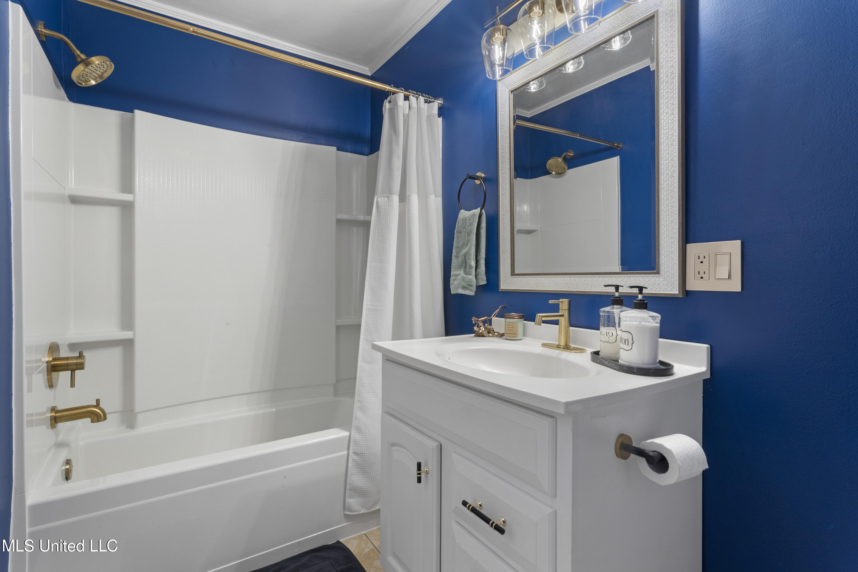 4620 Holly Heath Drive, Gautier, Mississippi image 25