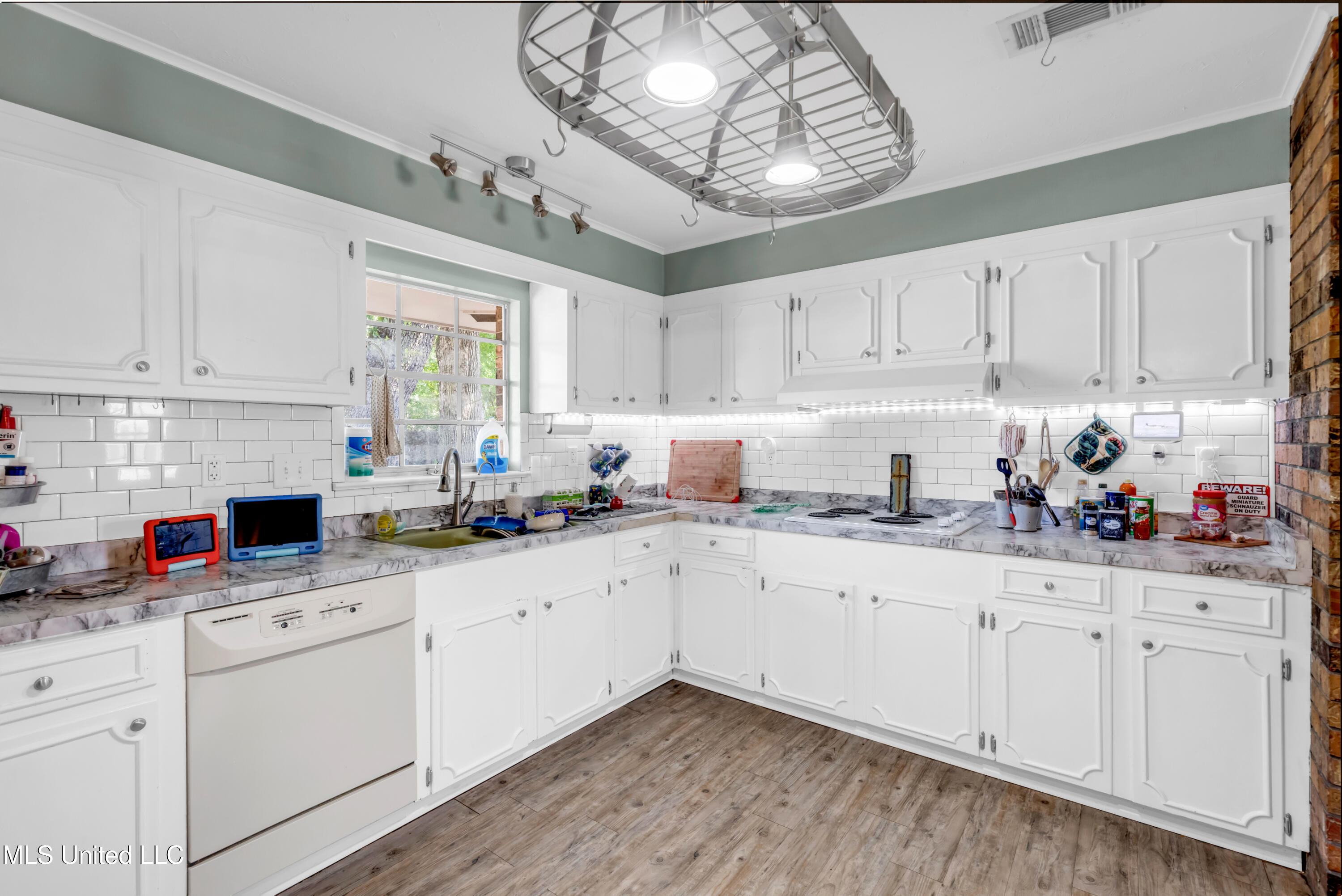 617 S Forest Avenue, Long Beach, Mississippi image 11