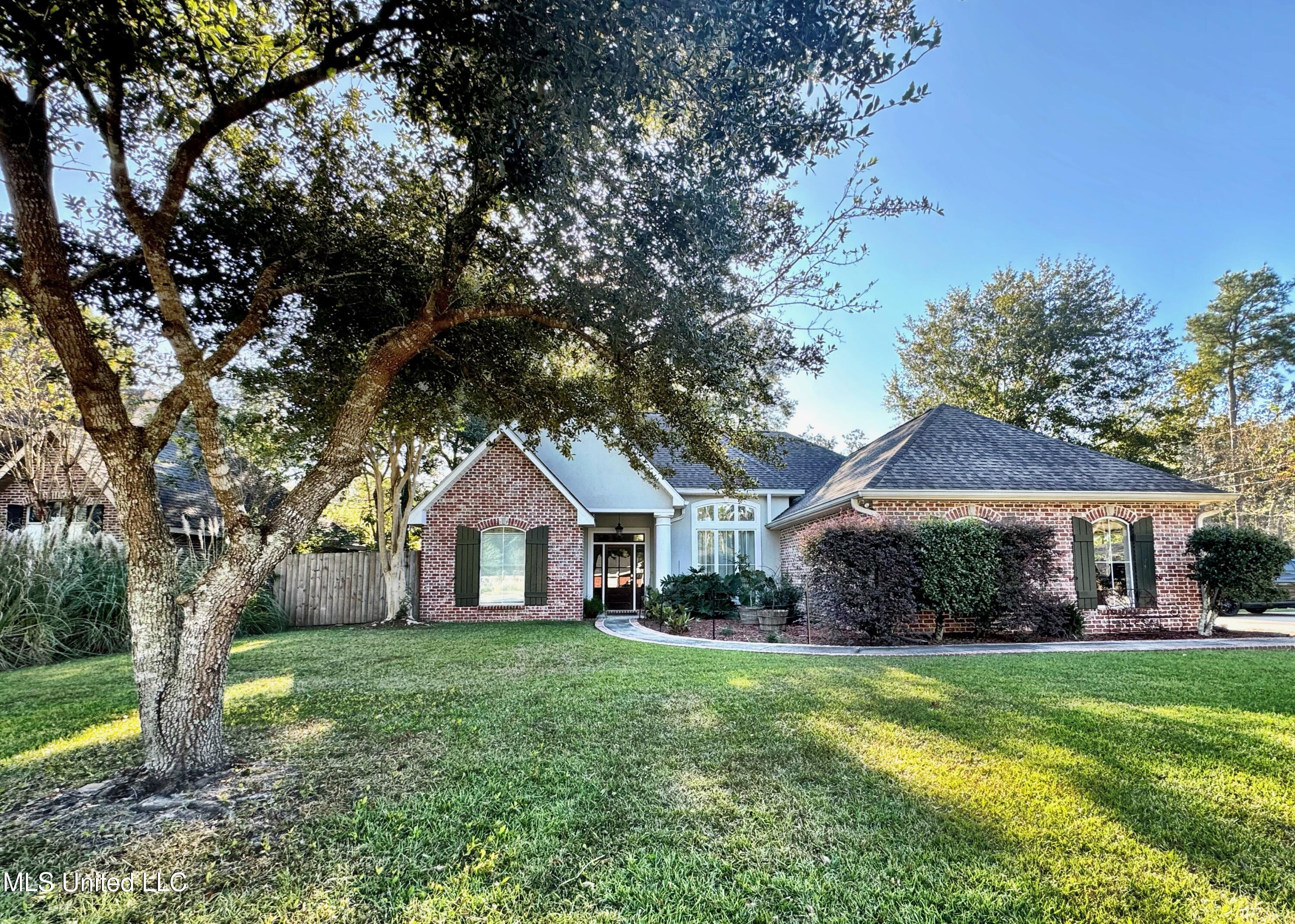 72683 N Diamondhead Drive, Diamondhead, Mississippi image 31