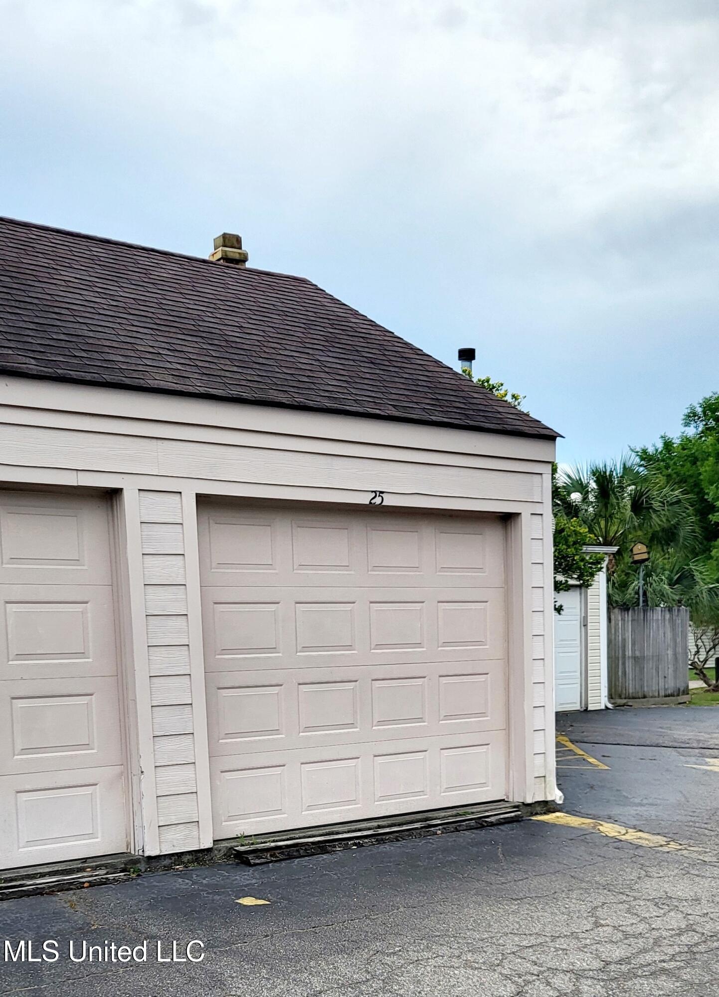 928 Courthouse Road #25, Gulfport, Mississippi image 4