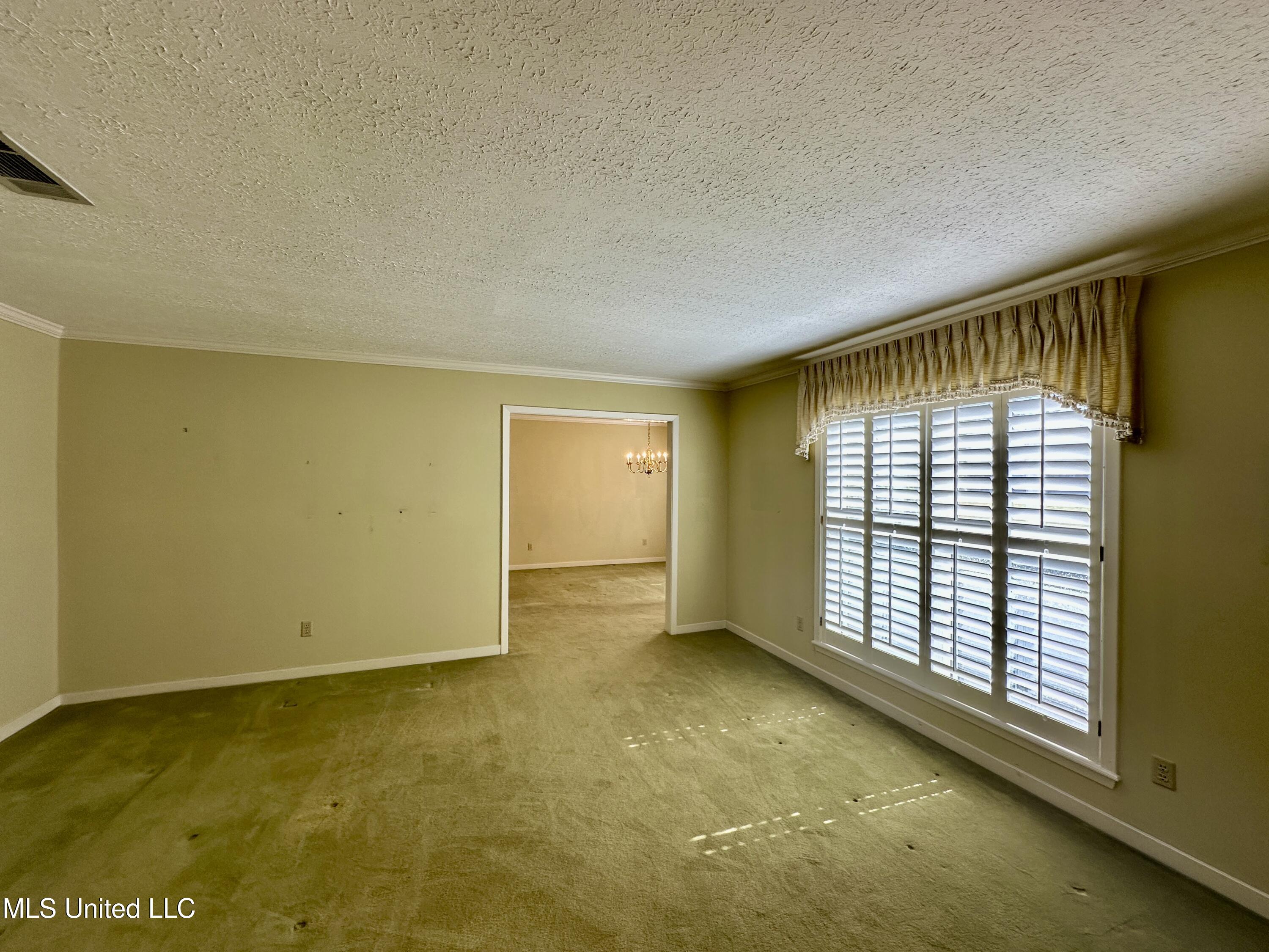 1215 Cliffdale Drive, Clinton, Mississippi image 23