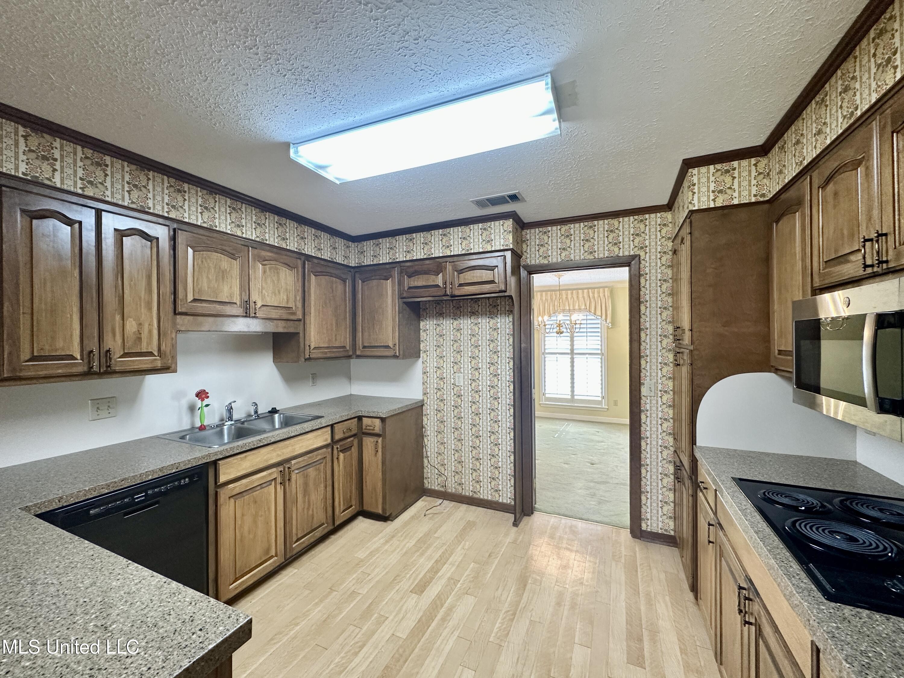 1215 Cliffdale Drive, Clinton, Mississippi image 18