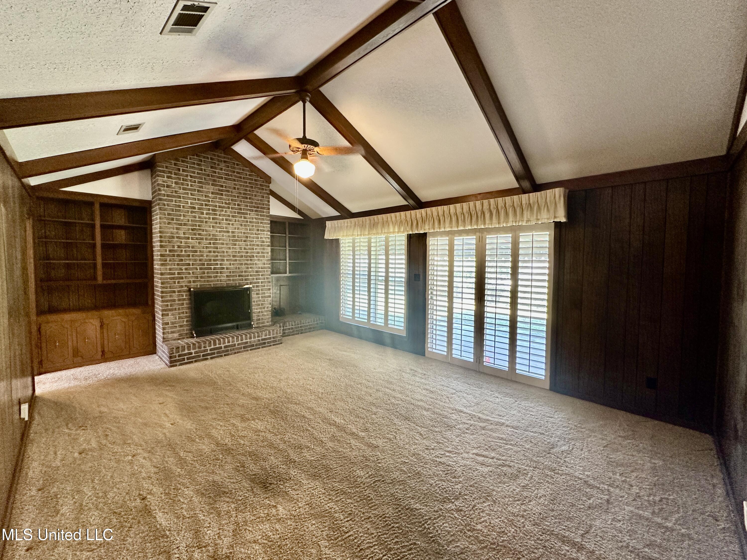 1215 Cliffdale Drive, Clinton, Mississippi image 9