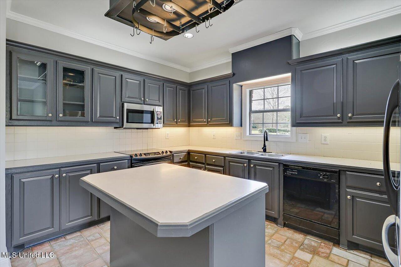 120 Timber Green Lane, Canton, Mississippi image 13