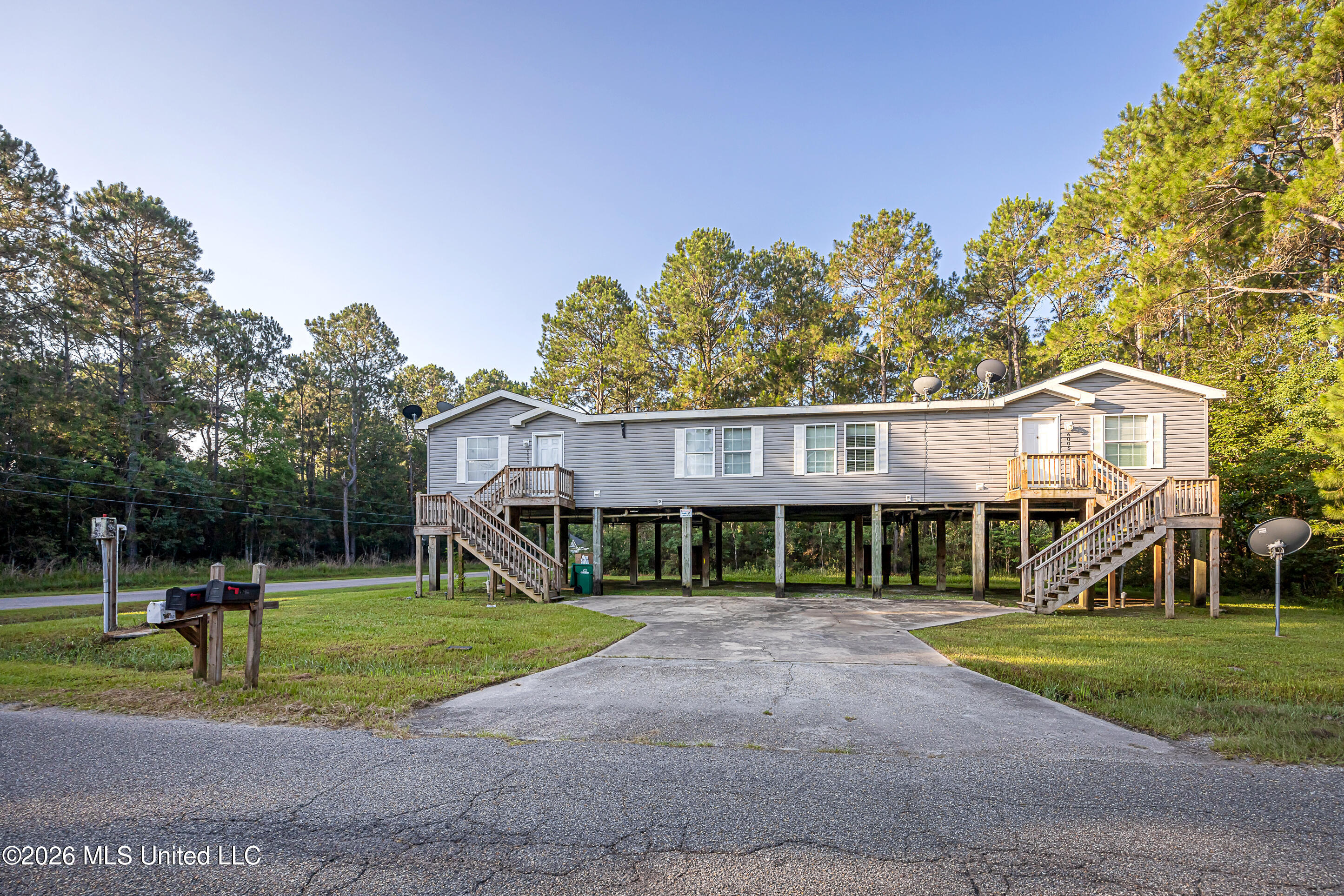 Photo 1 of 39 — 6003 E Lamar Street, Bay Saint Louis, MS 39520