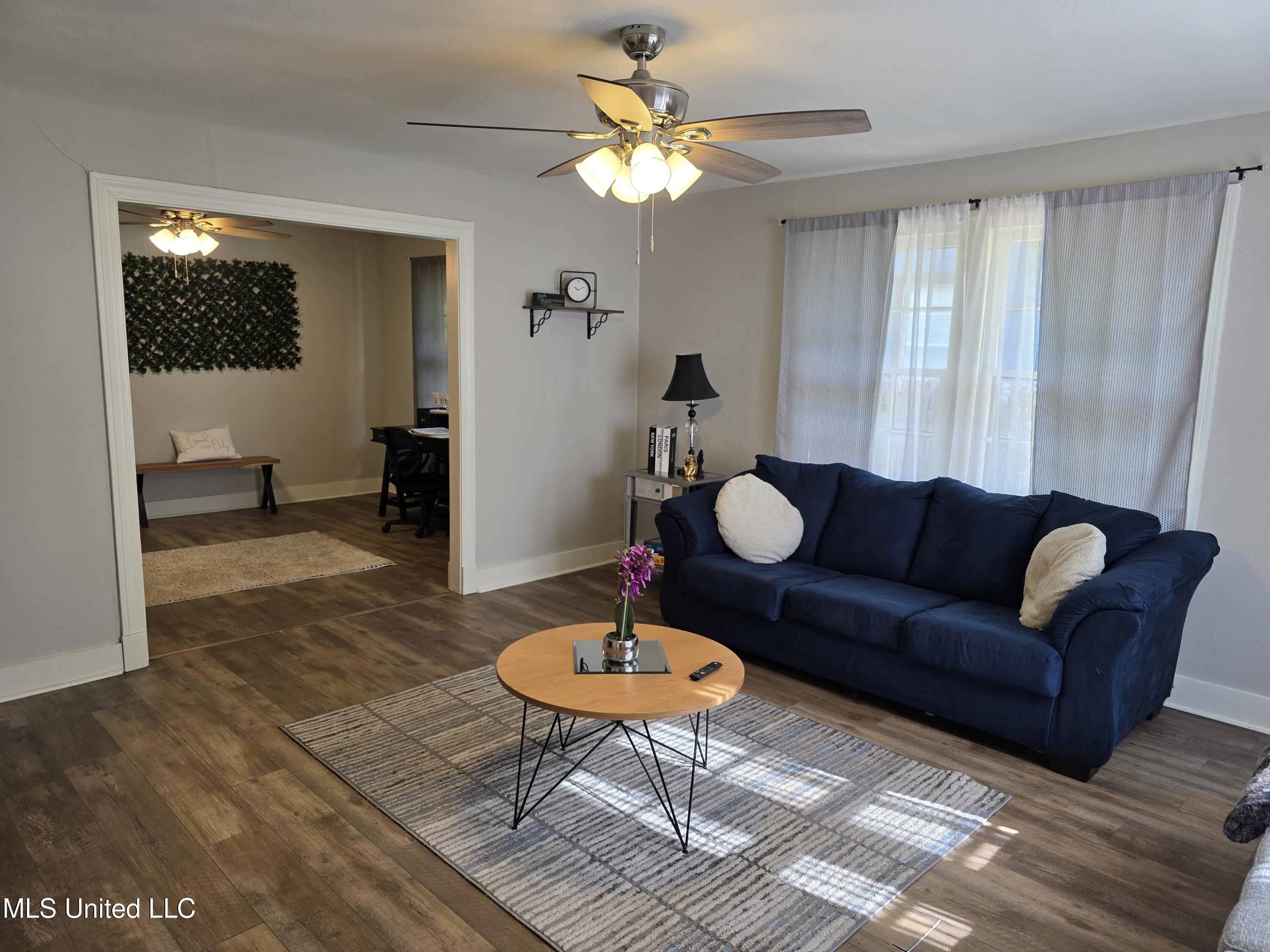 418 S 12th Avenue, Hattiesburg, Mississippi image 2
