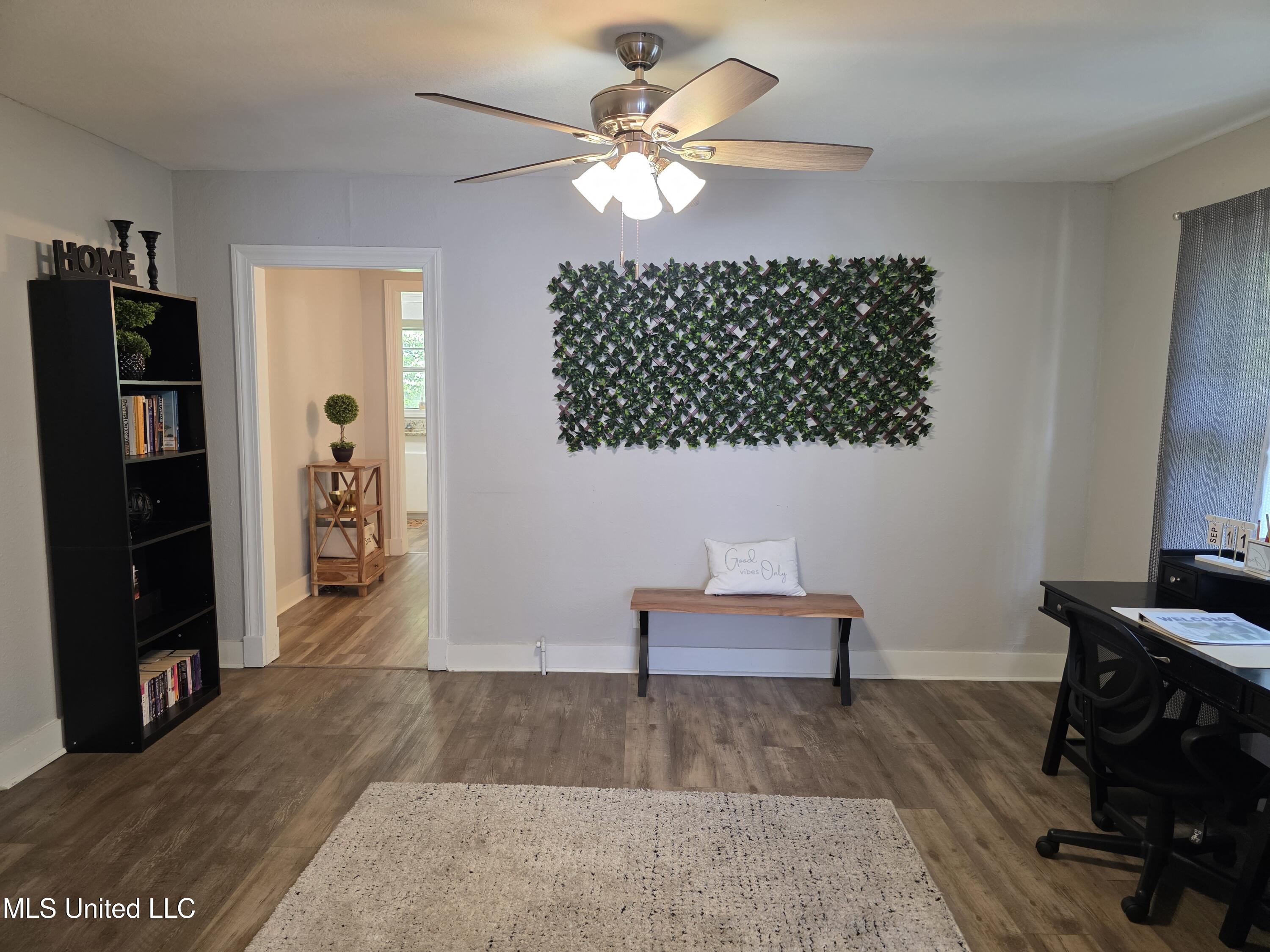 418 S 12th Avenue, Hattiesburg, Mississippi image 5