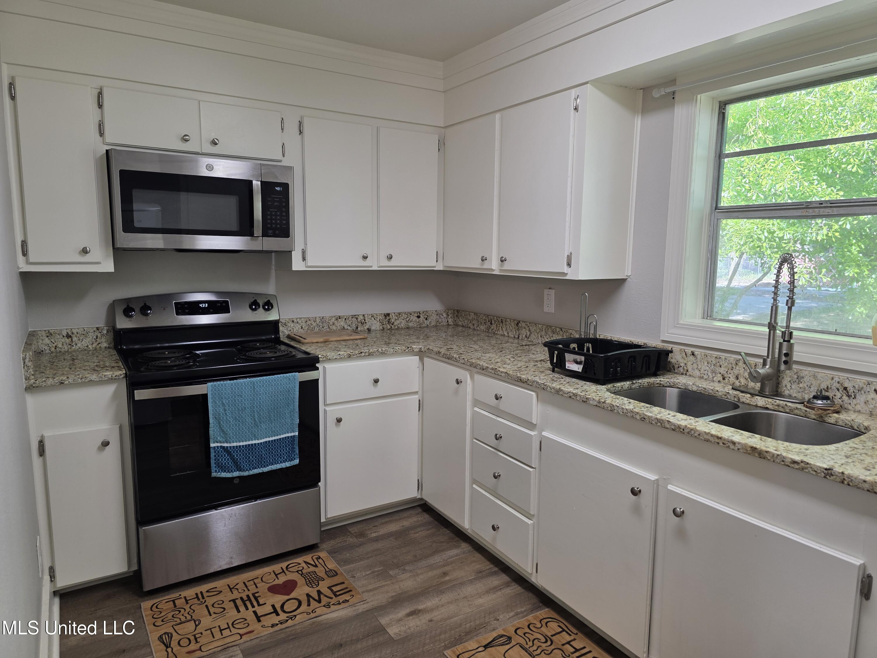 418 S 12th Avenue, Hattiesburg, Mississippi image 7