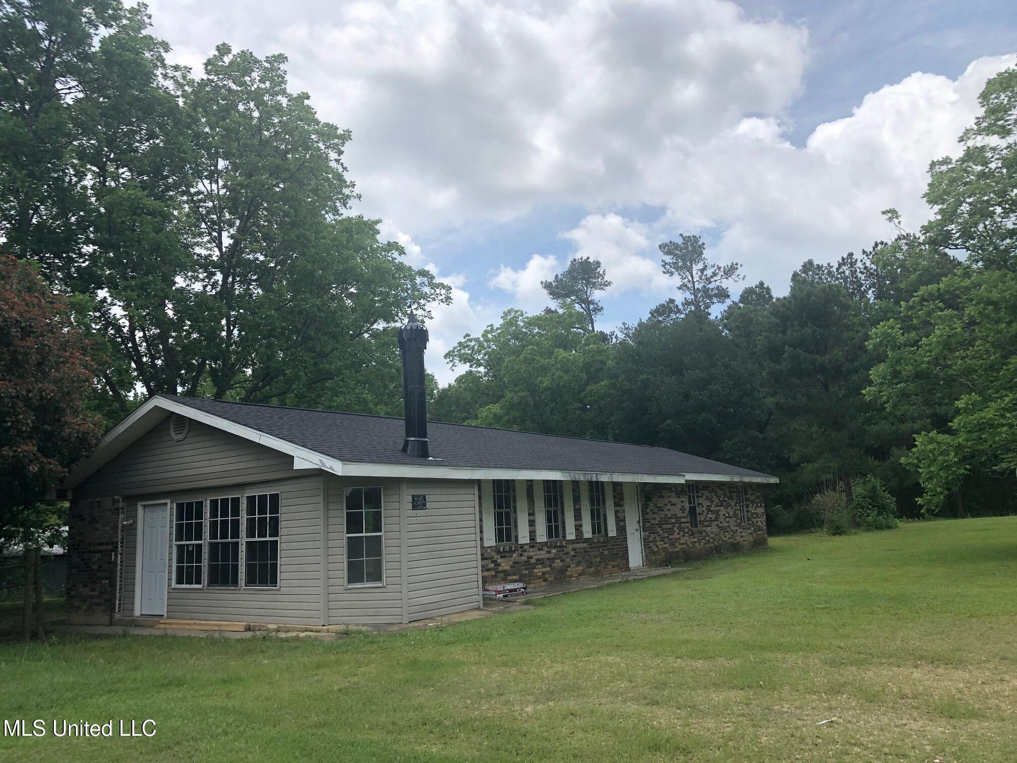 157 Sam Smith Road, Poplarville, Mississippi image 2