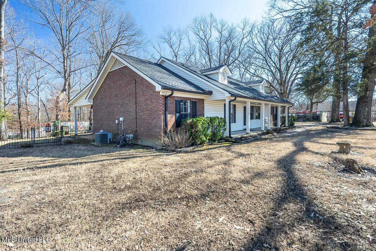 3848 Windermere Dr, Nesbit, Mississippi image 5