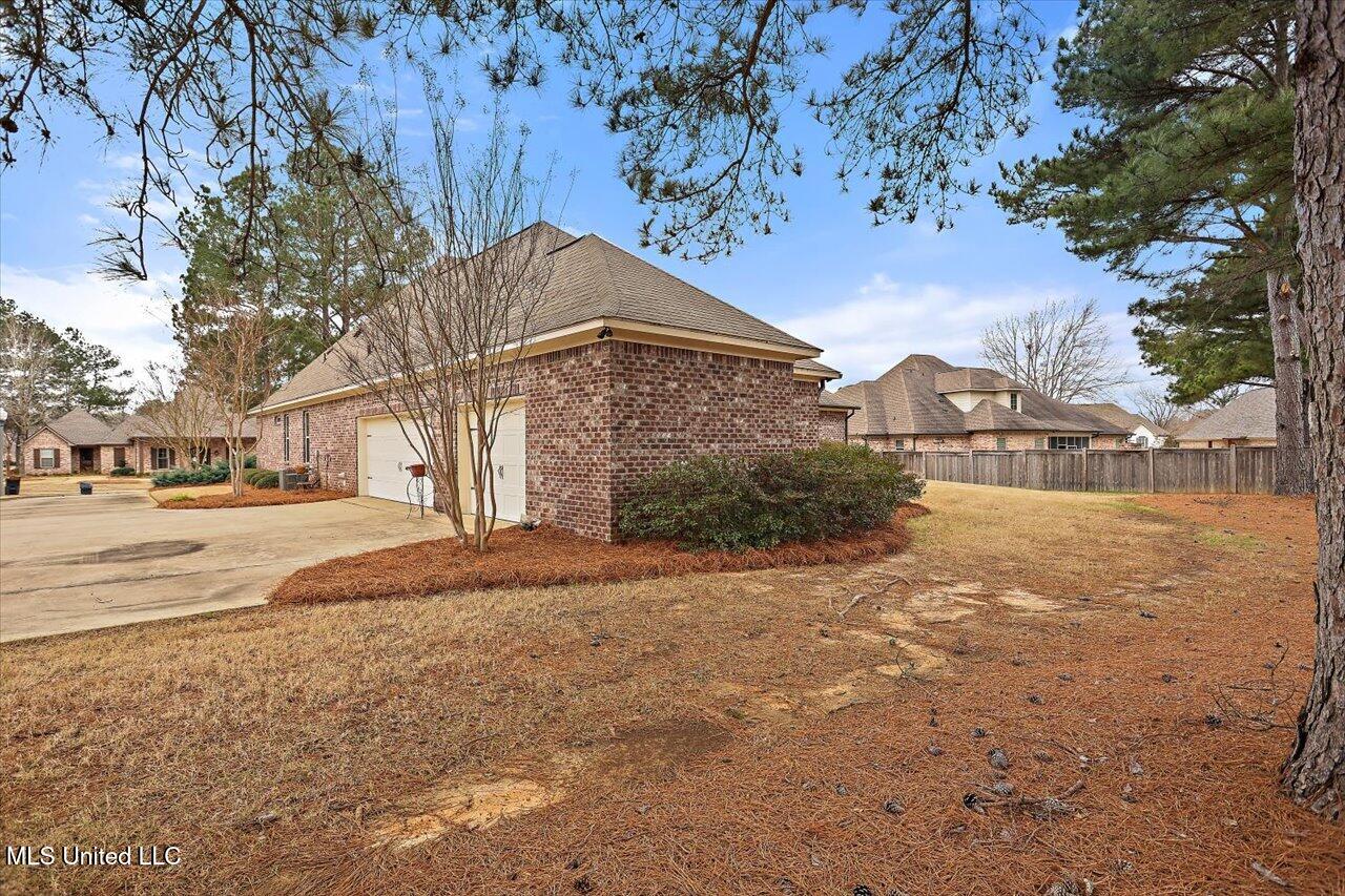 110 Winterbury Drive, Madison, Mississippi image 41