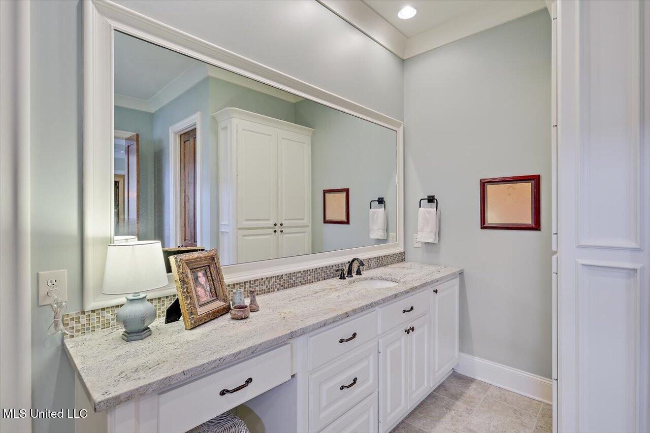 110 Winterbury Drive, Madison, Mississippi image 24