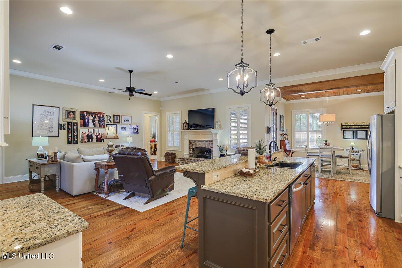 110 Winterbury Drive, Madison, Mississippi image 13