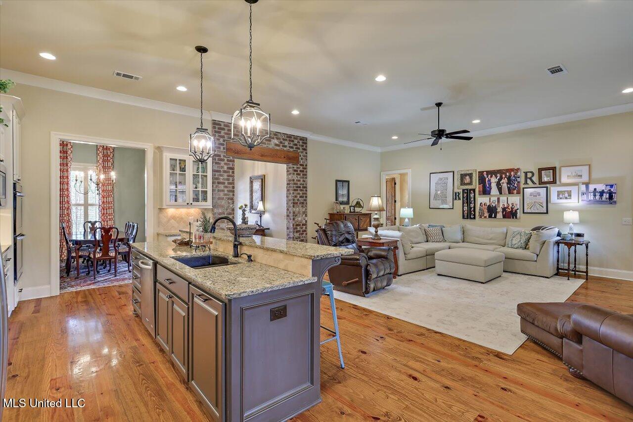 110 Winterbury Drive, Madison, Mississippi image 12