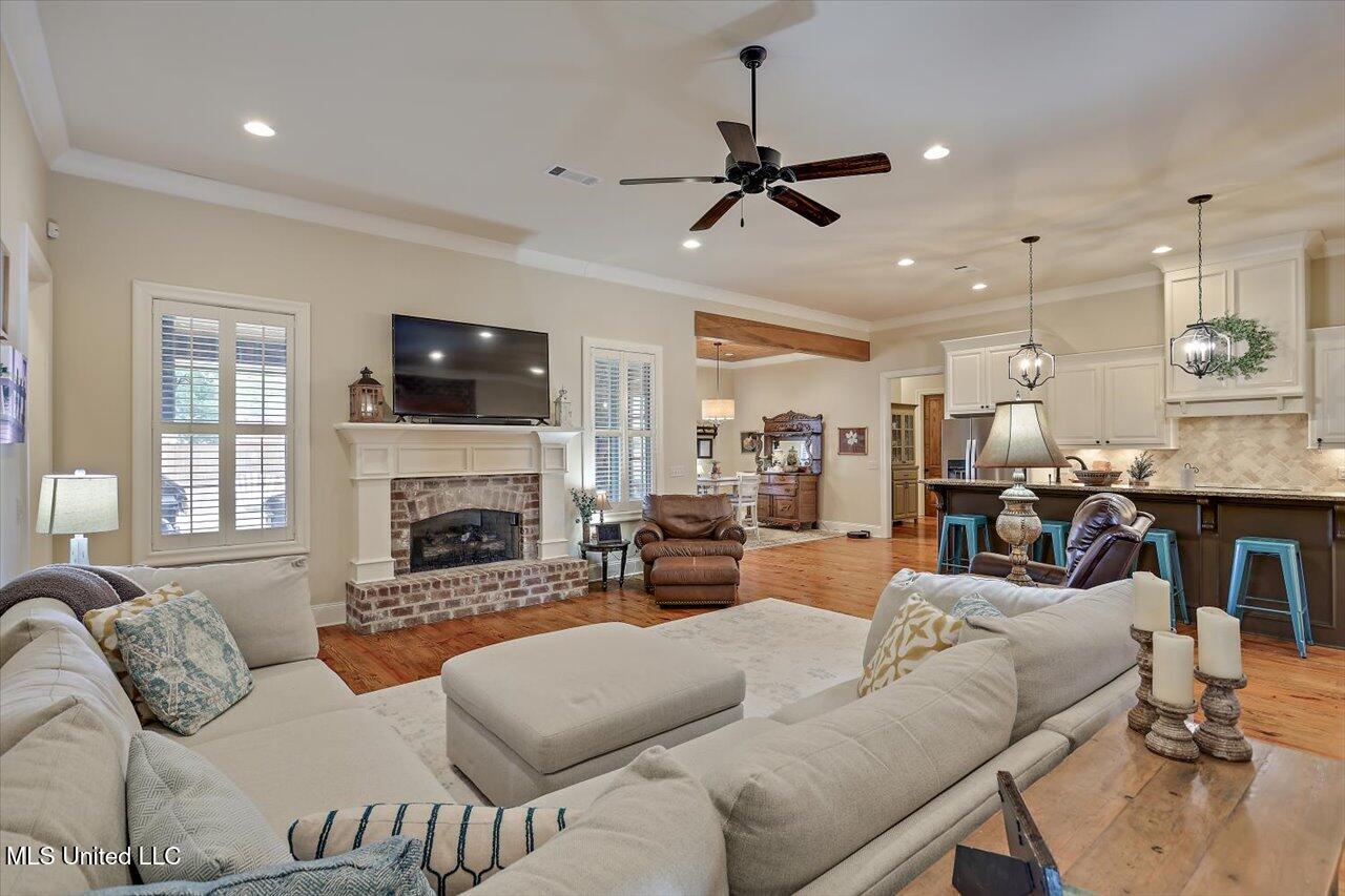 110 Winterbury Drive, Madison, Mississippi image 9