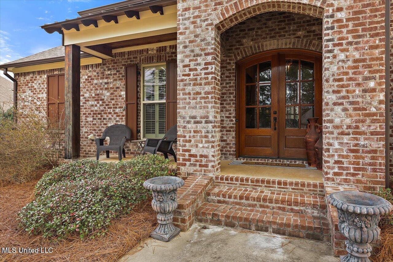 110 Winterbury Drive, Madison, Mississippi image 4