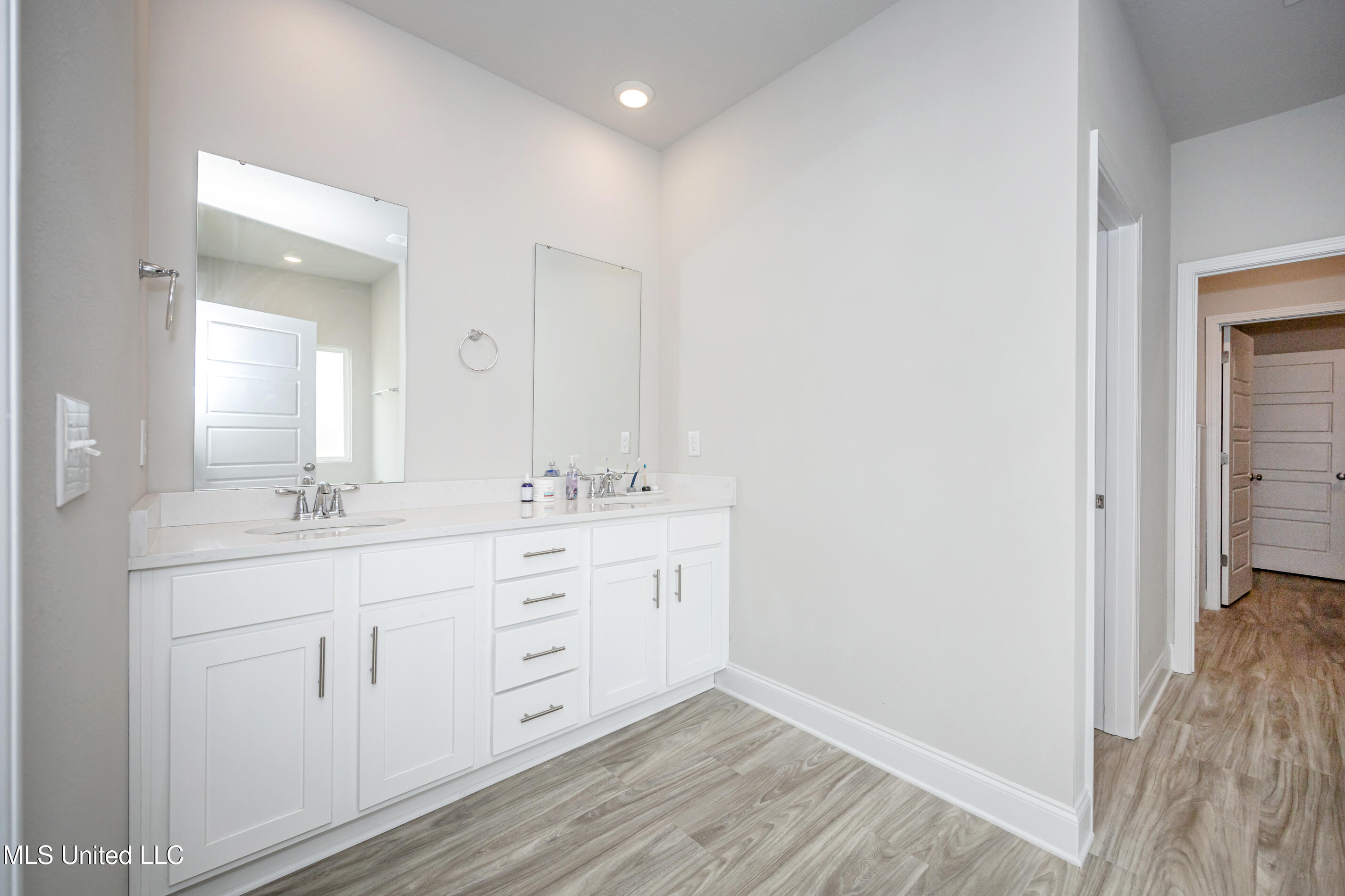 11589 Paige Cove, Ocean Springs, Mississippi image 32