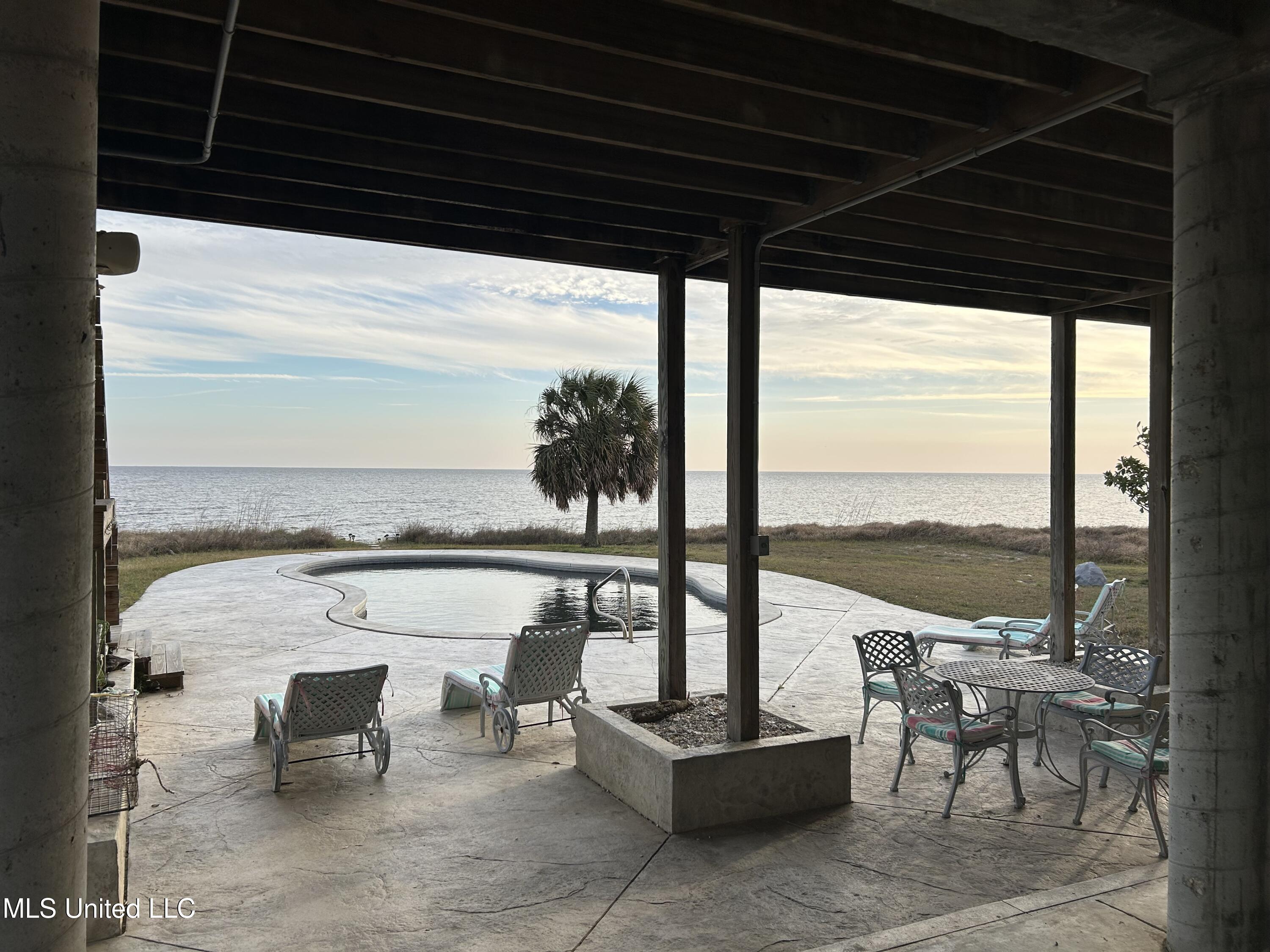 7613 Belle Fontaine Drive, Ocean Springs, Mississippi image 9