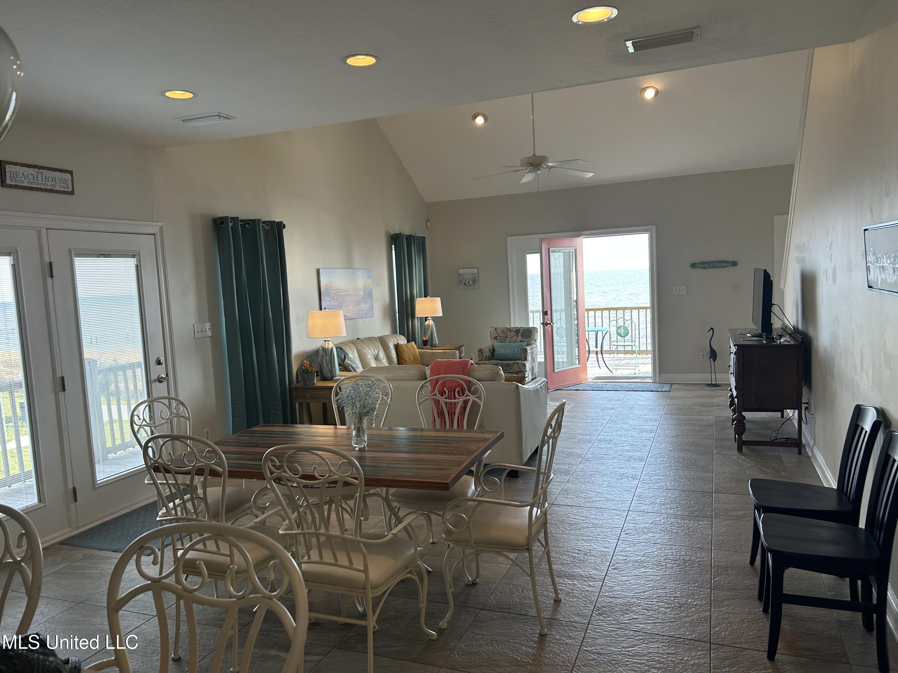 7613 Belle Fontaine Drive, Ocean Springs, Mississippi image 13