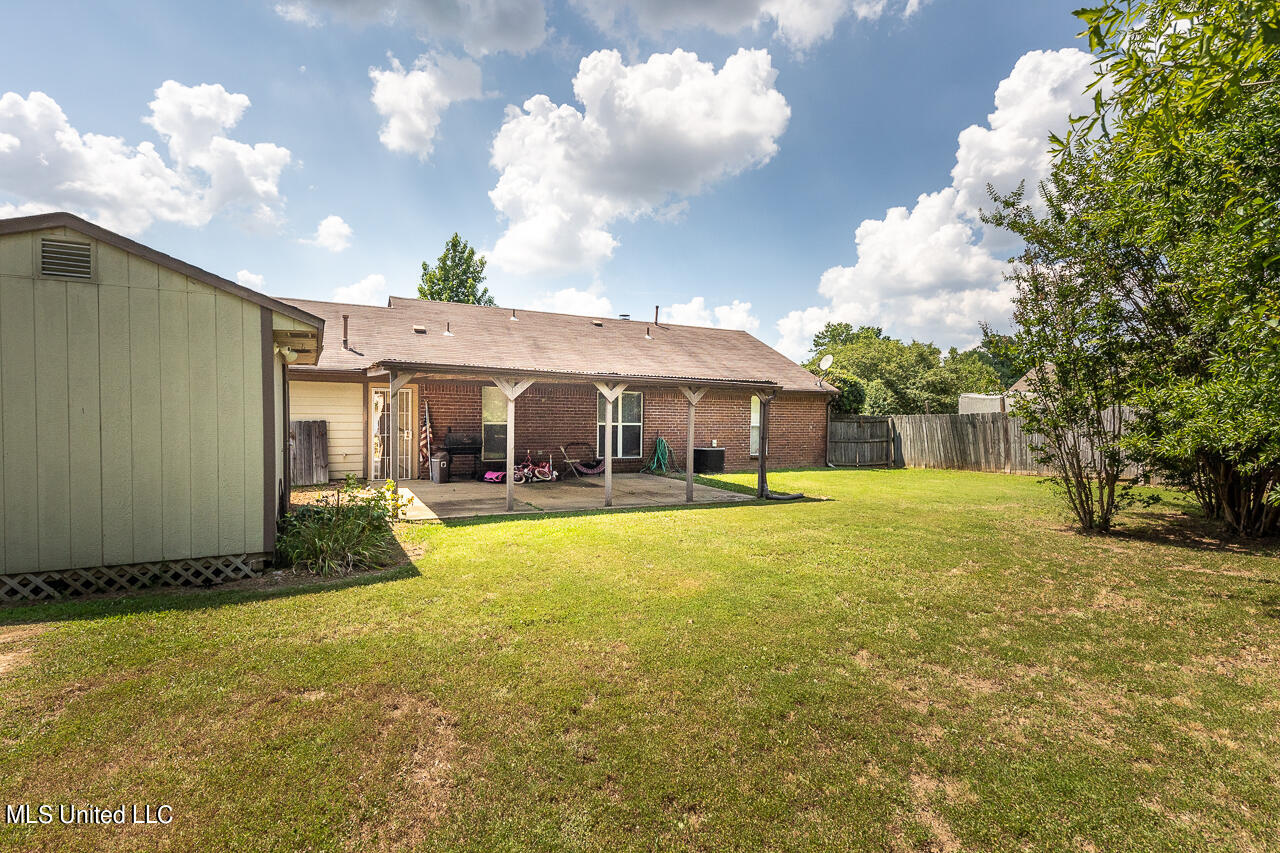 6448 Kristen Drive, Olive Branch, Mississippi image 17