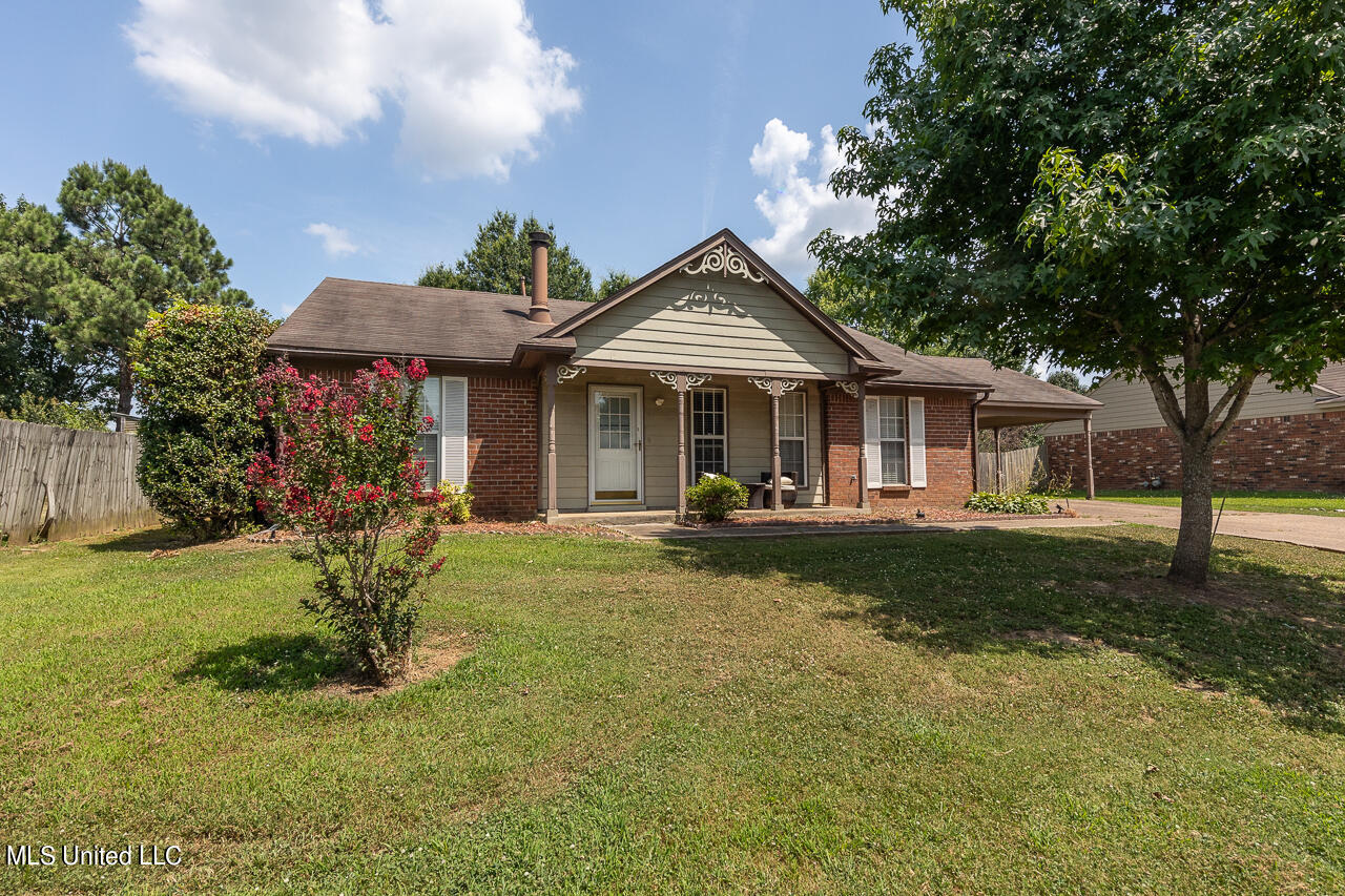 6448 Kristen Drive, Olive Branch, Mississippi image 1