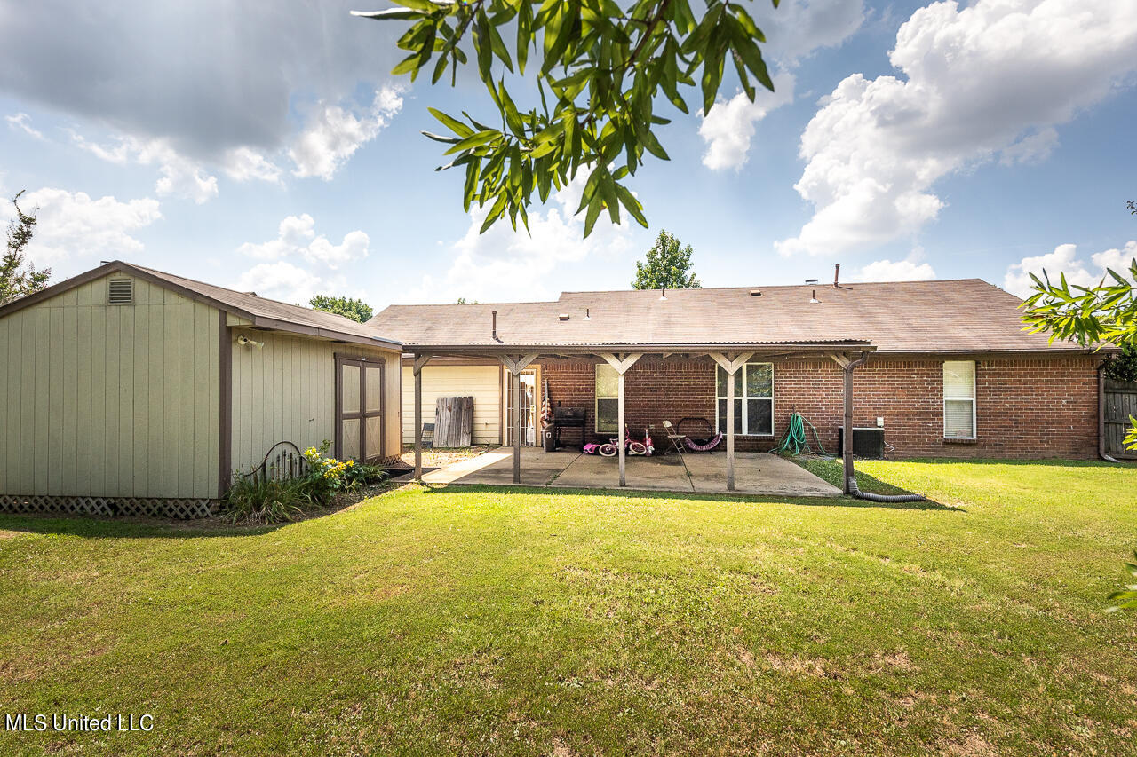 6448 Kristen Drive, Olive Branch, Mississippi image 15