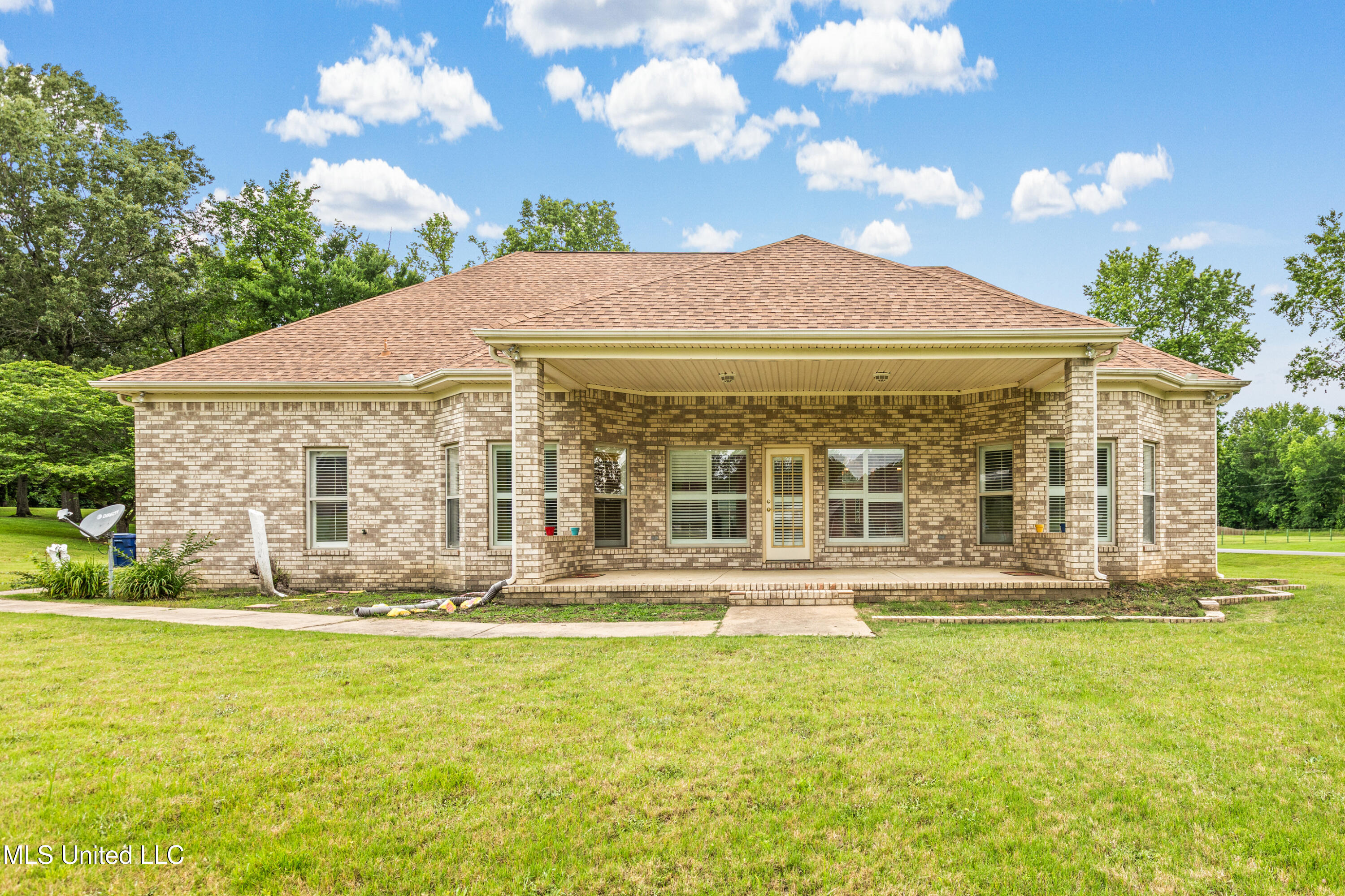 4343 Sharon Drive, Horn Lake, Mississippi image 10