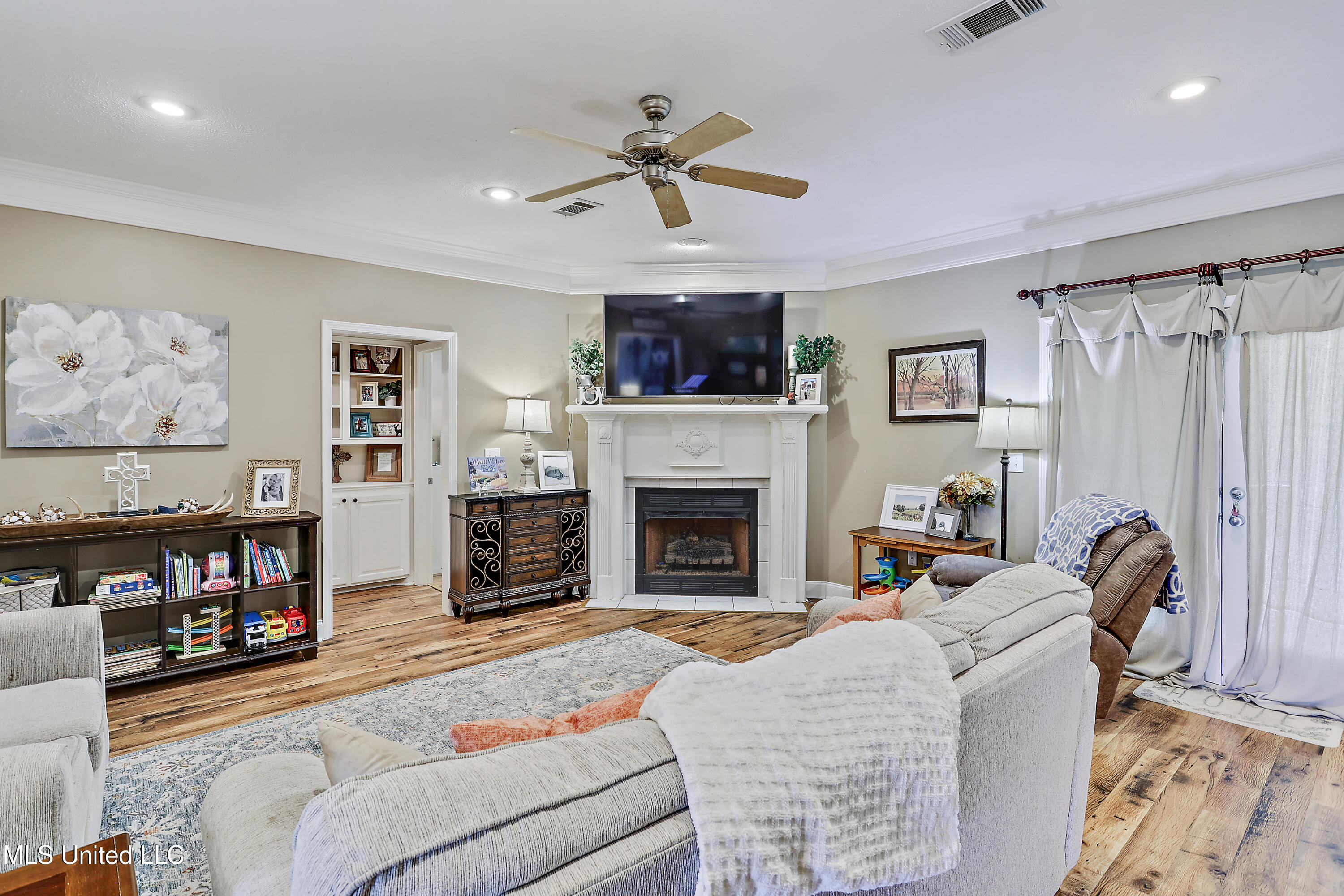 329 Cherry Bark Drive, Brandon, Mississippi image 4