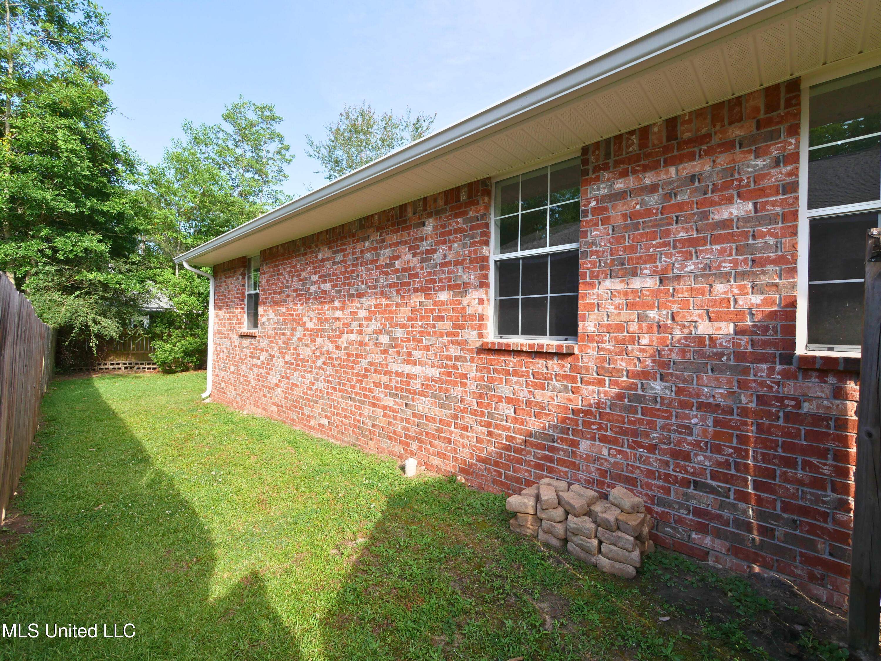 994 Muolea Court, Diamondhead, Mississippi image 23