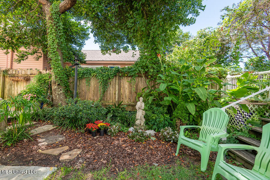 612 State Street - Photo 4