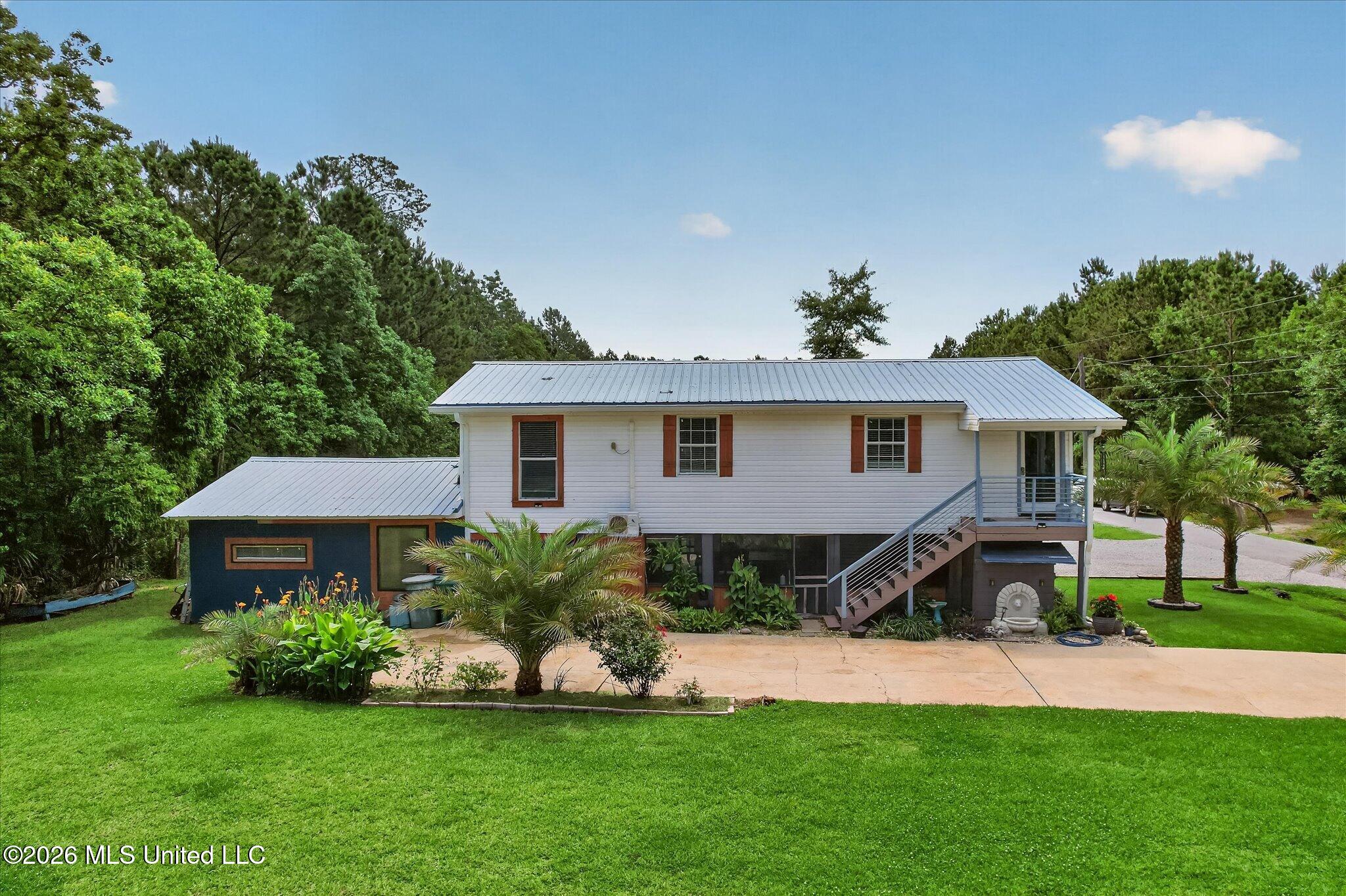 309 Beverly Street