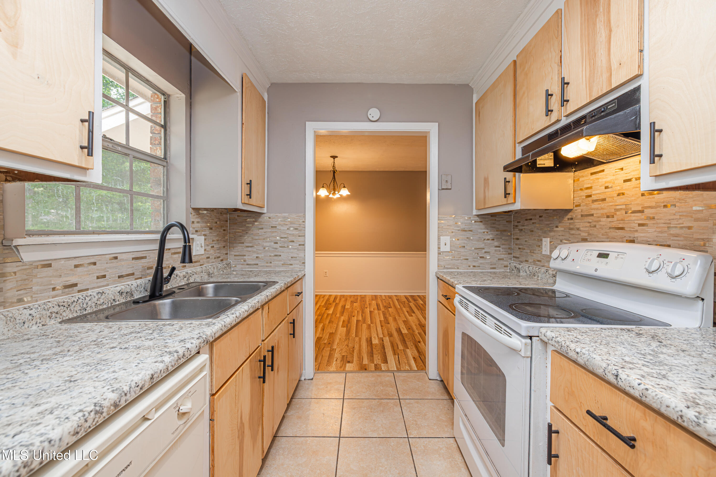 965 N Valley Falls Road, Jackson, Mississippi image 16