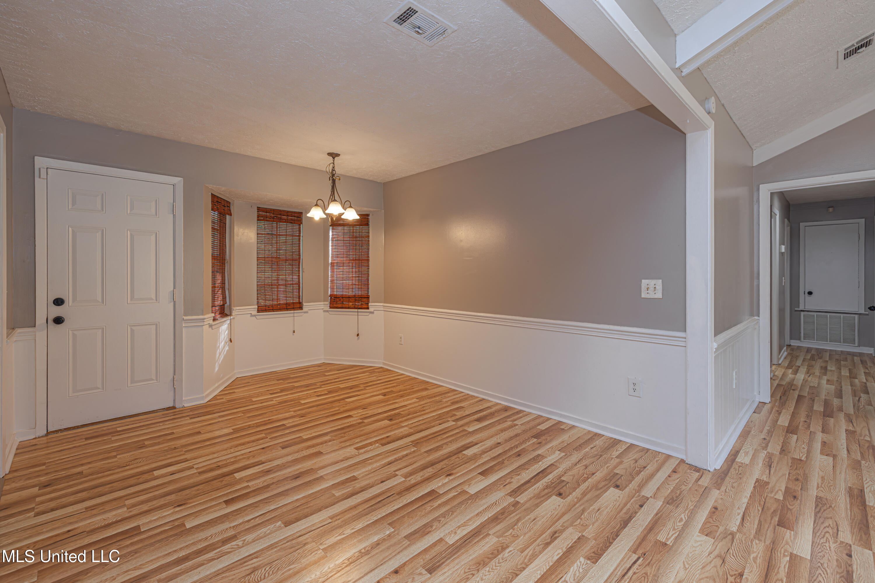 965 N Valley Falls Road, Jackson, Mississippi image 12