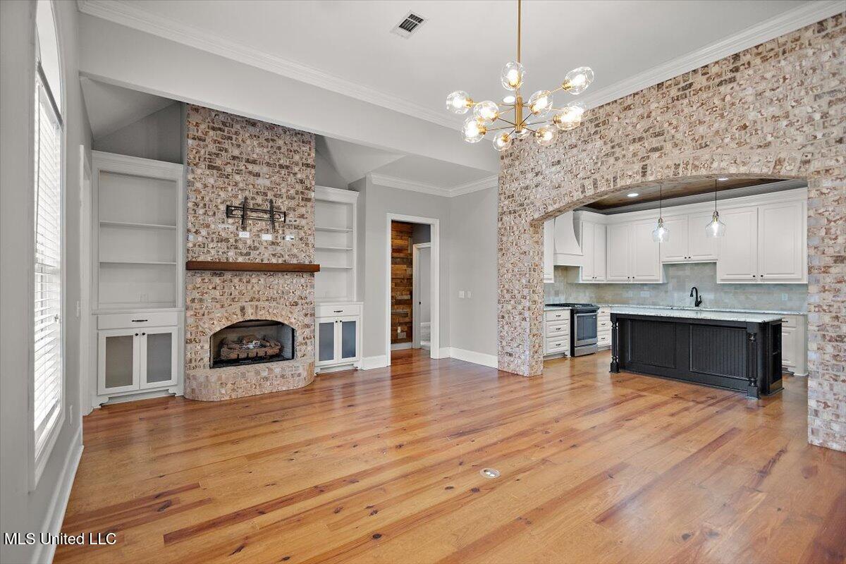 210 Penny Lane, Brandon, Mississippi image 3