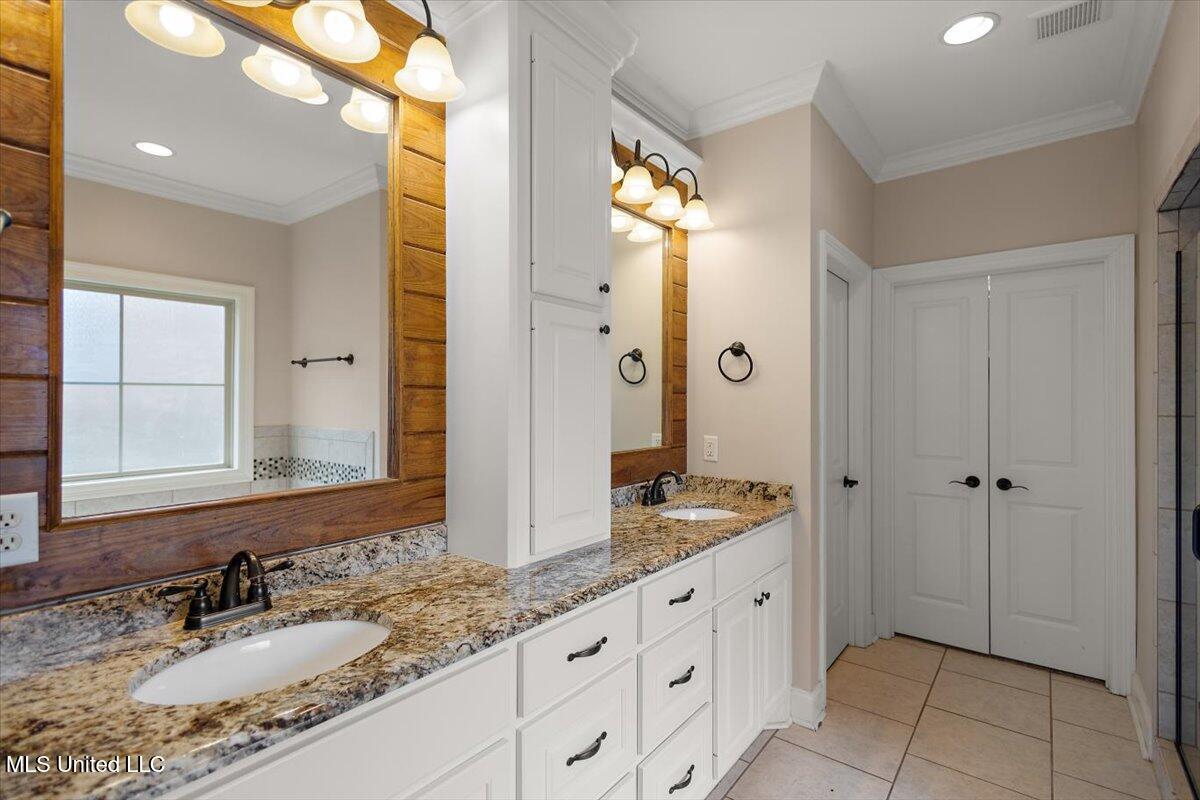 210 Penny Lane, Brandon, Mississippi image 11