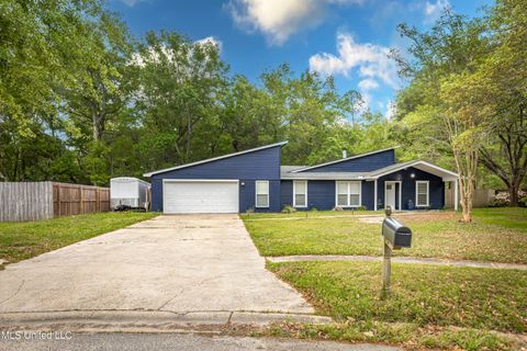 Single Family Residence in Ocean Springs MS 1004 Conley Circle.jpg