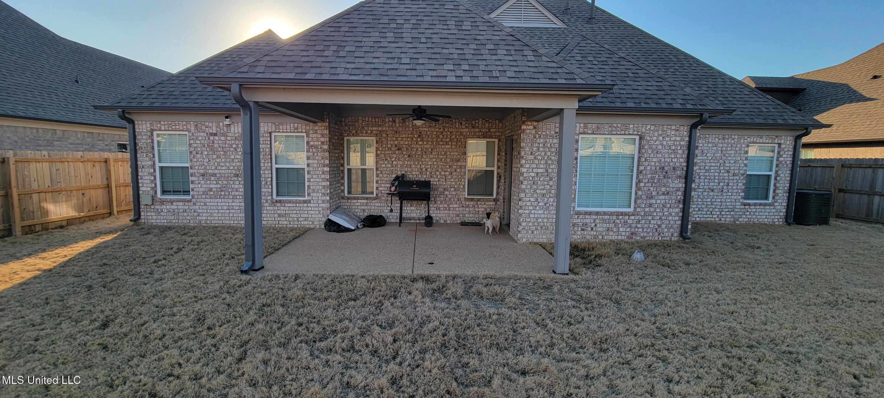 8628 Lois Lane Ln, Southaven, Mississippi image 17
