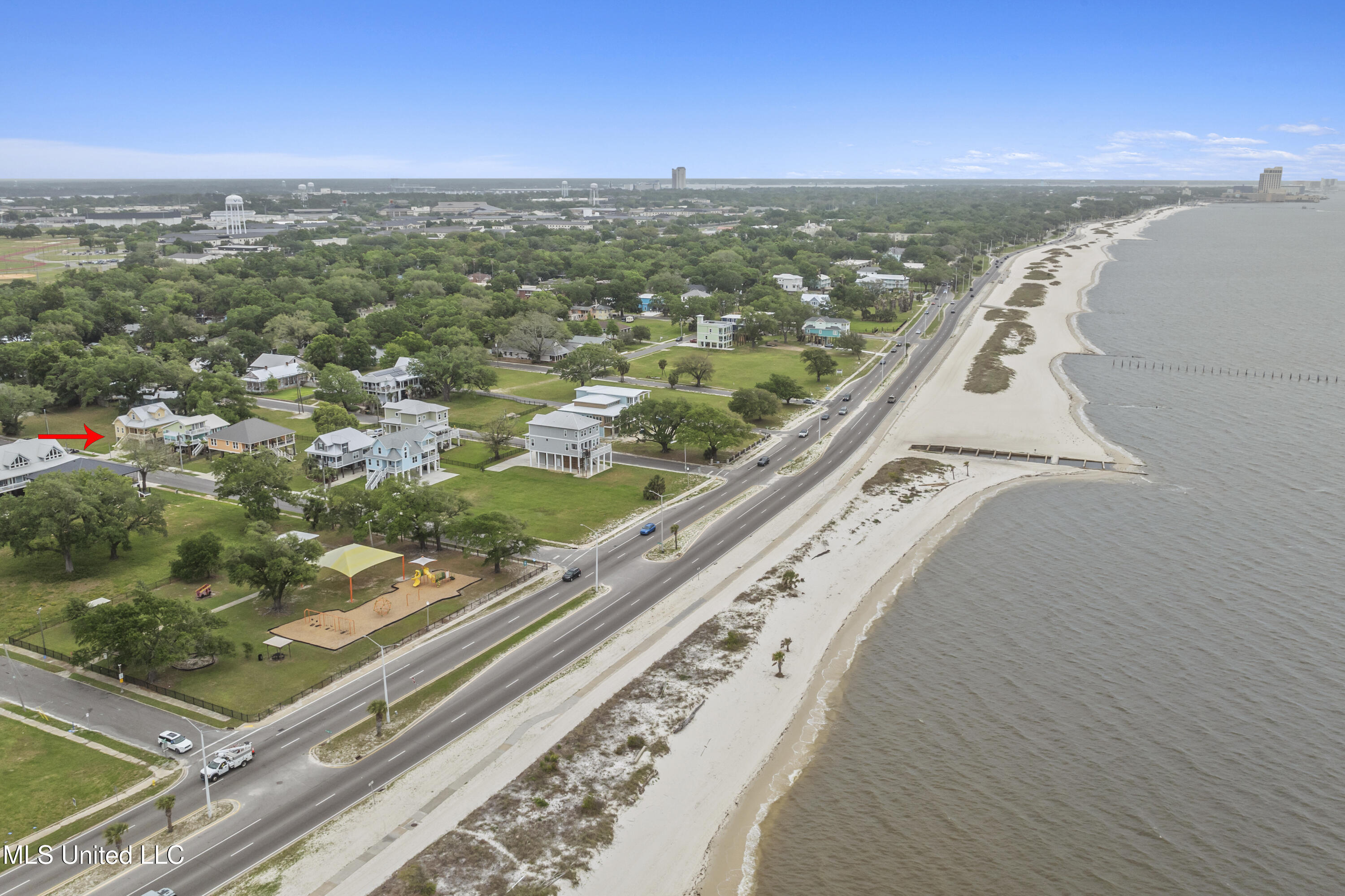 130 Acacia Avenue, Biloxi, Mississippi image 2