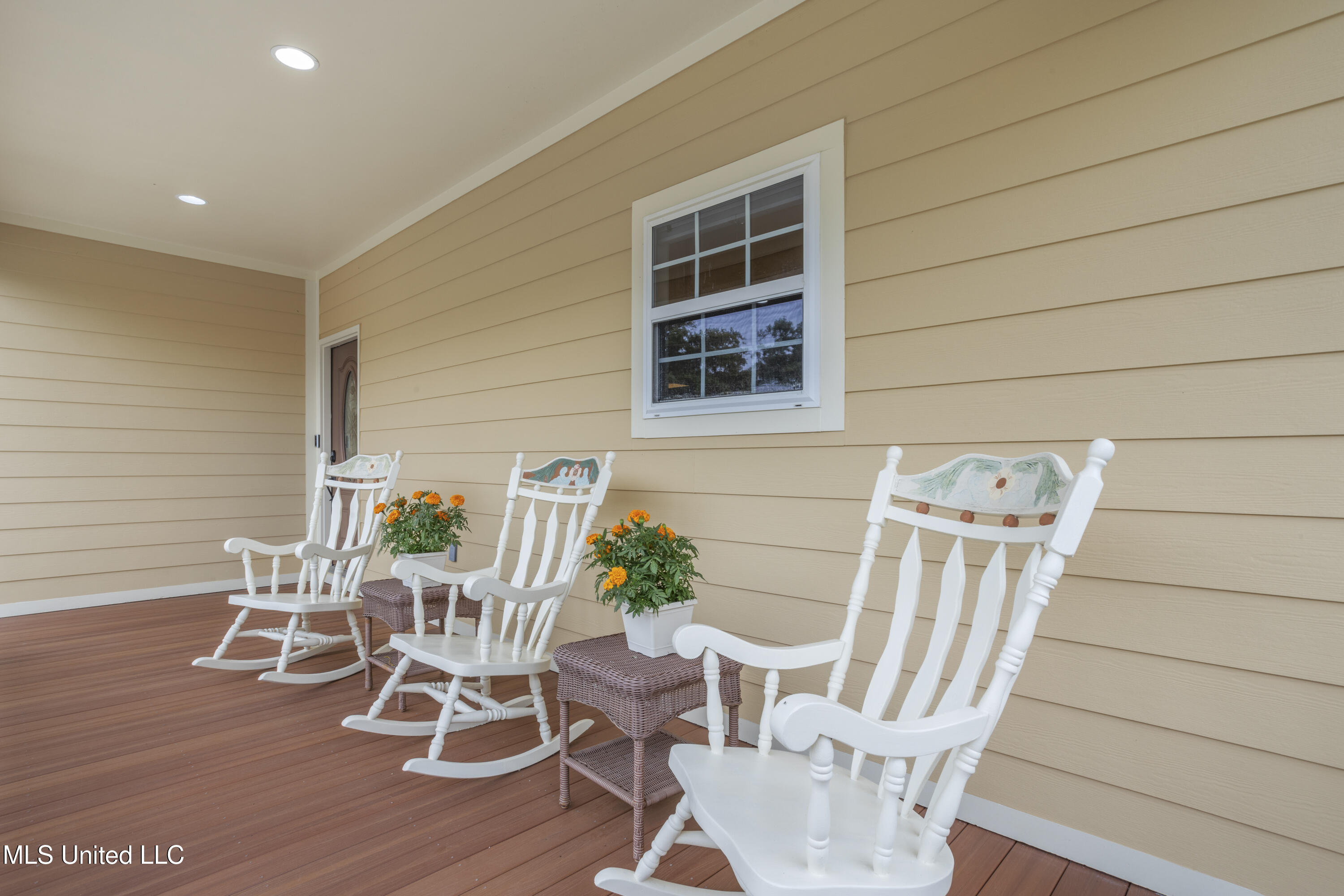 130 Acacia Avenue, Biloxi, Mississippi image 7