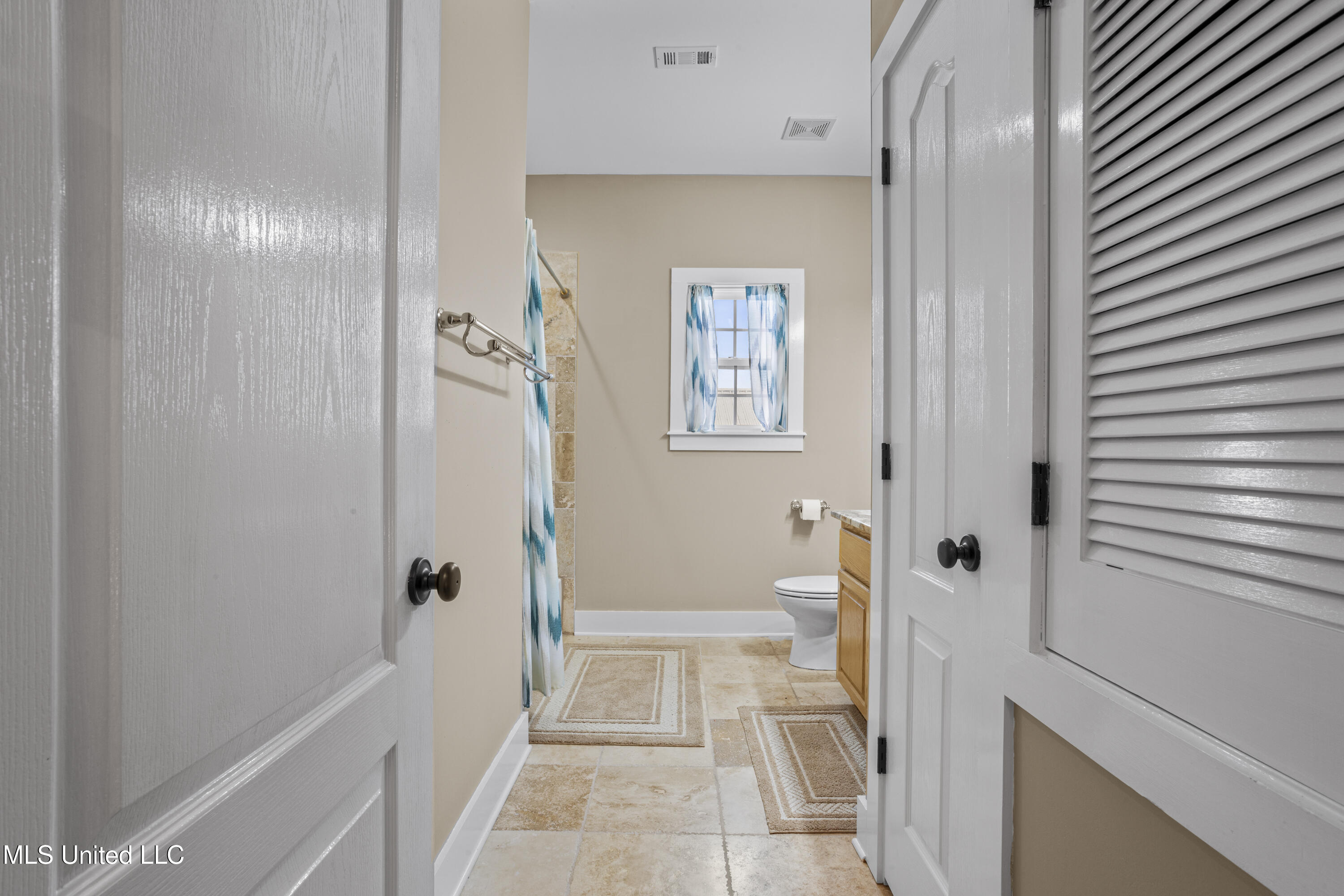 130 Acacia Avenue, Biloxi, Mississippi image 36