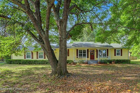 Homes For Sale - 4507 Pleasant Hill Road<br/> Olive Branch, MS 38654