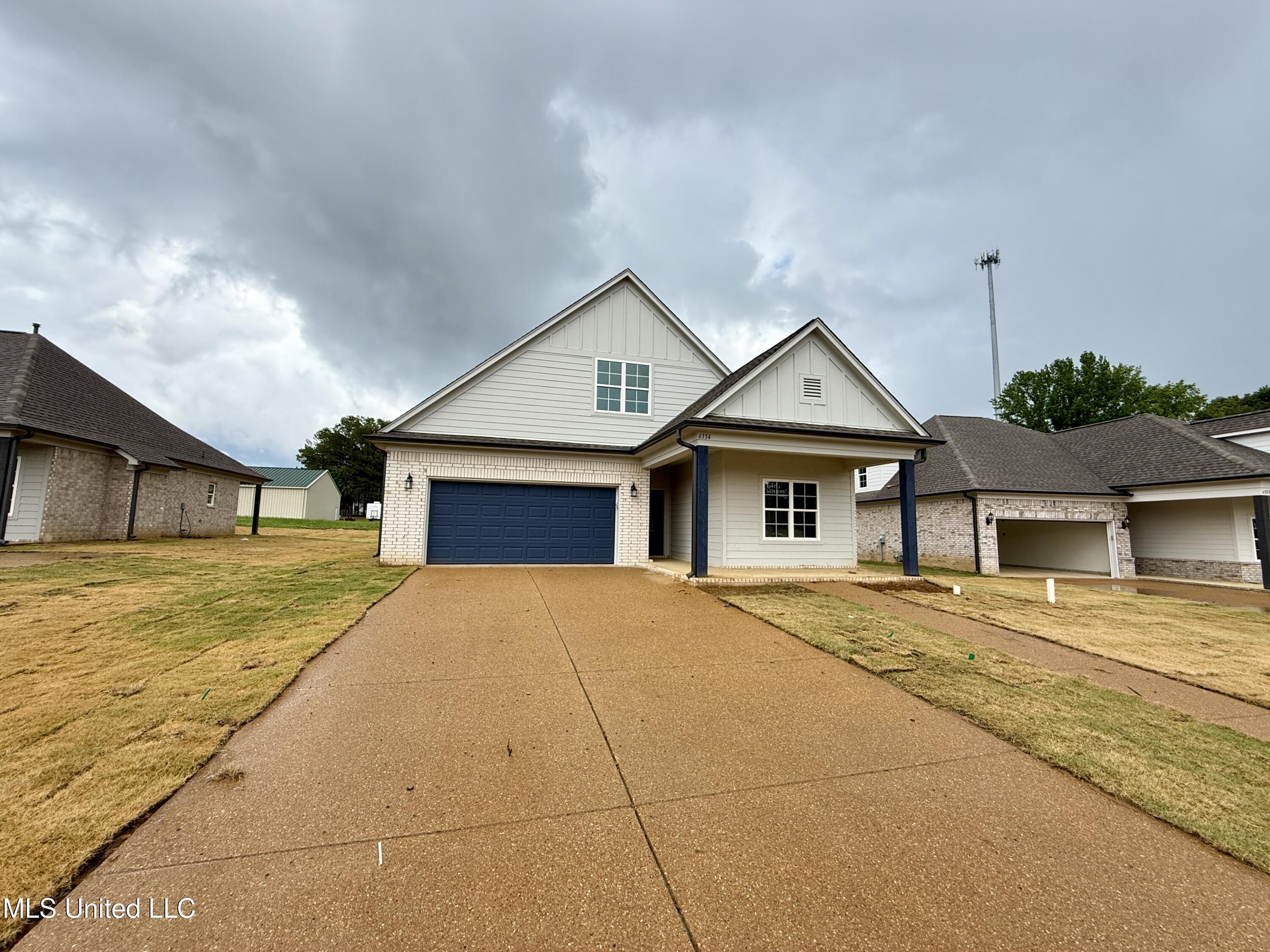 6334 Acorn Way, Walls, Mississippi image 1