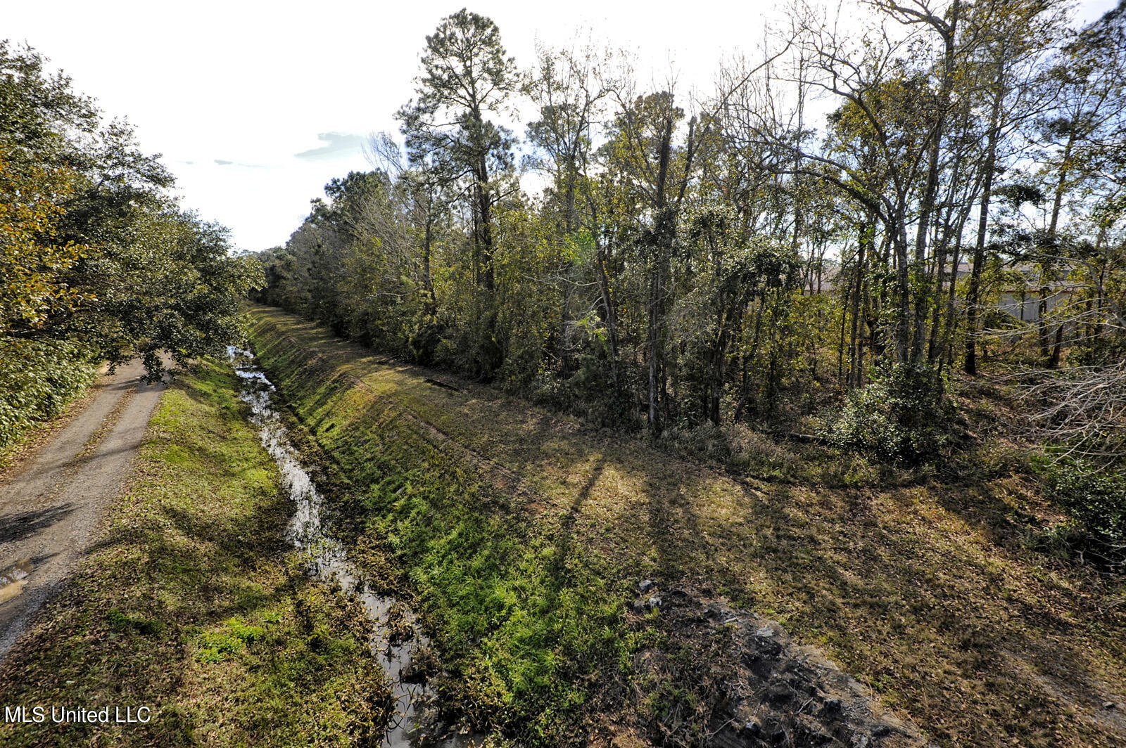 Central Avenue, Bay Saint Louis, Mississippi image 9